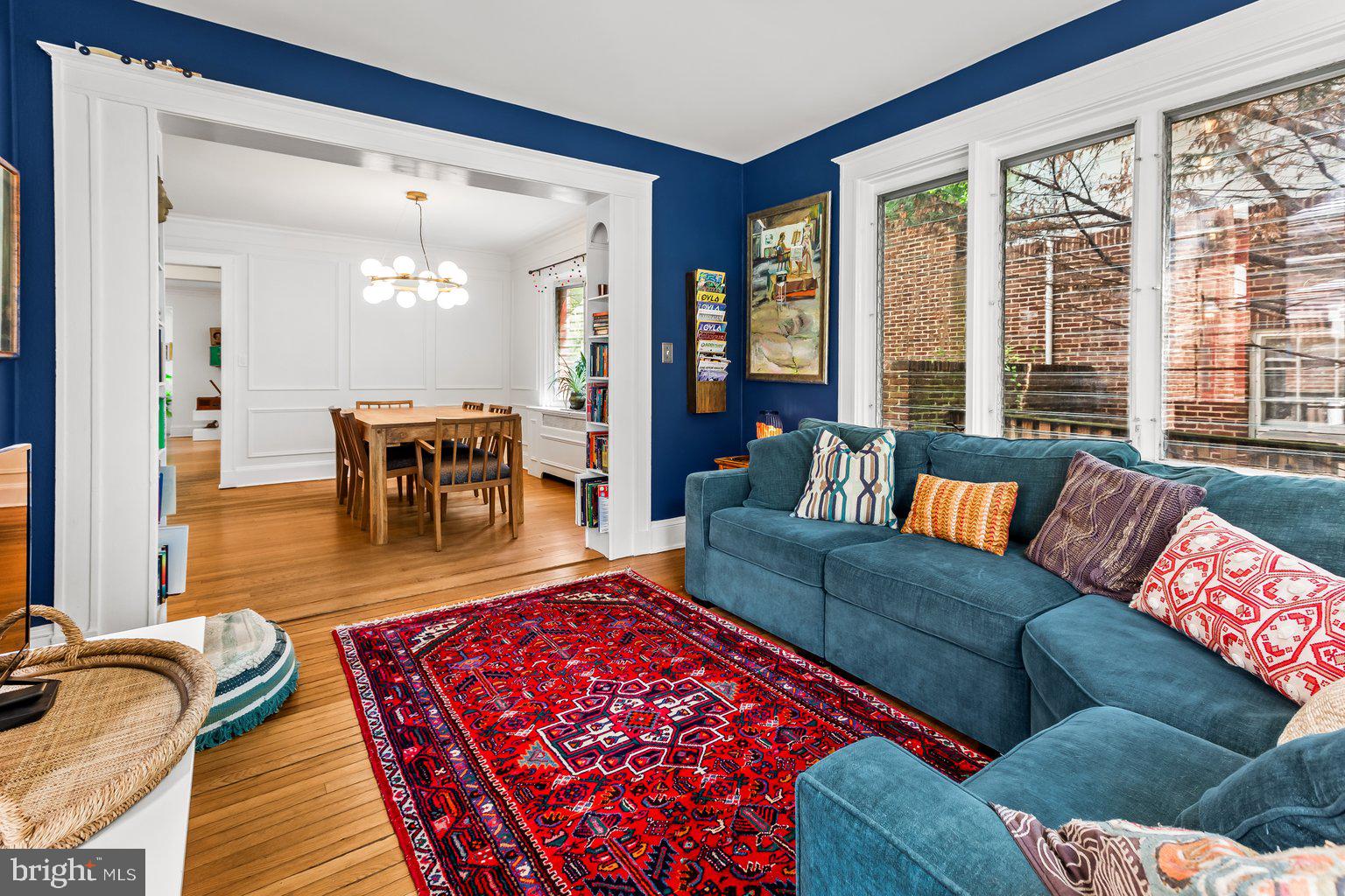 531 W 40TH STREET