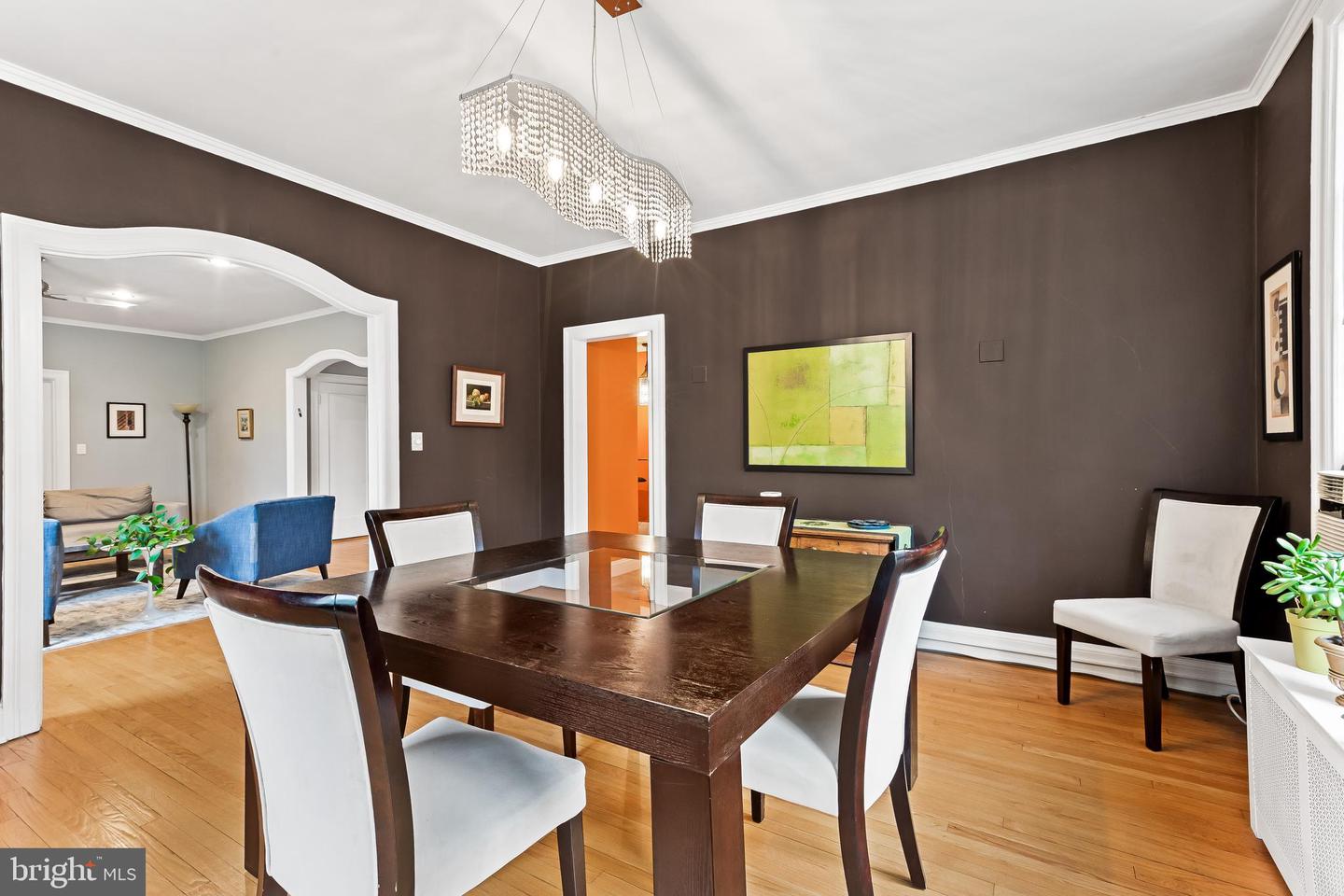 3902 Canterbury ROAD Unit: 2B