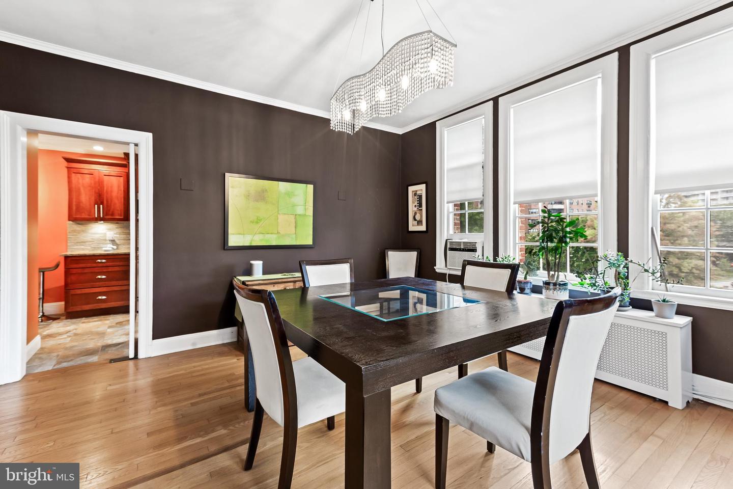 3902 Canterbury ROAD Unit: 2B