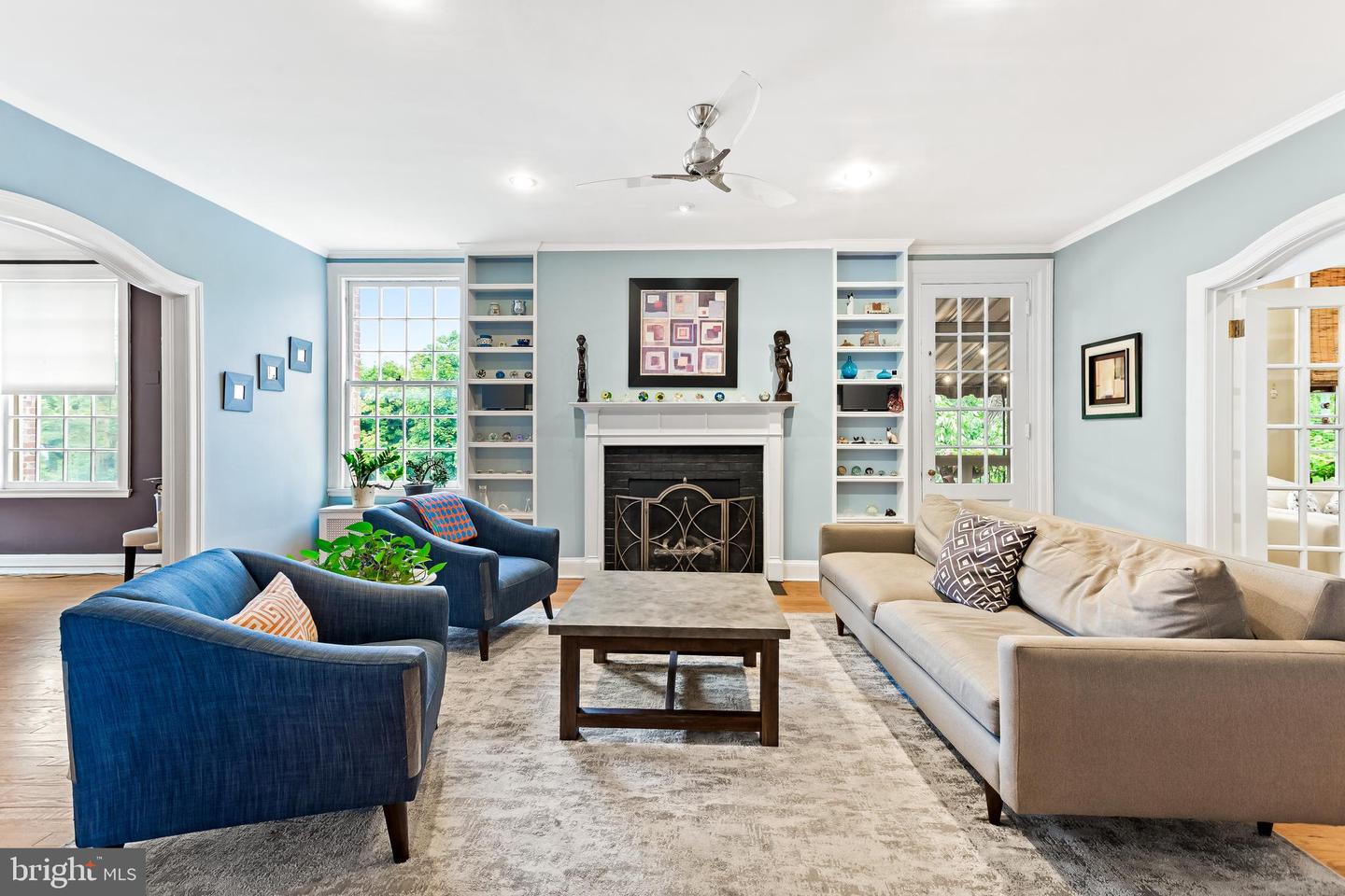 3902 Canterbury ROAD Unit: 2B