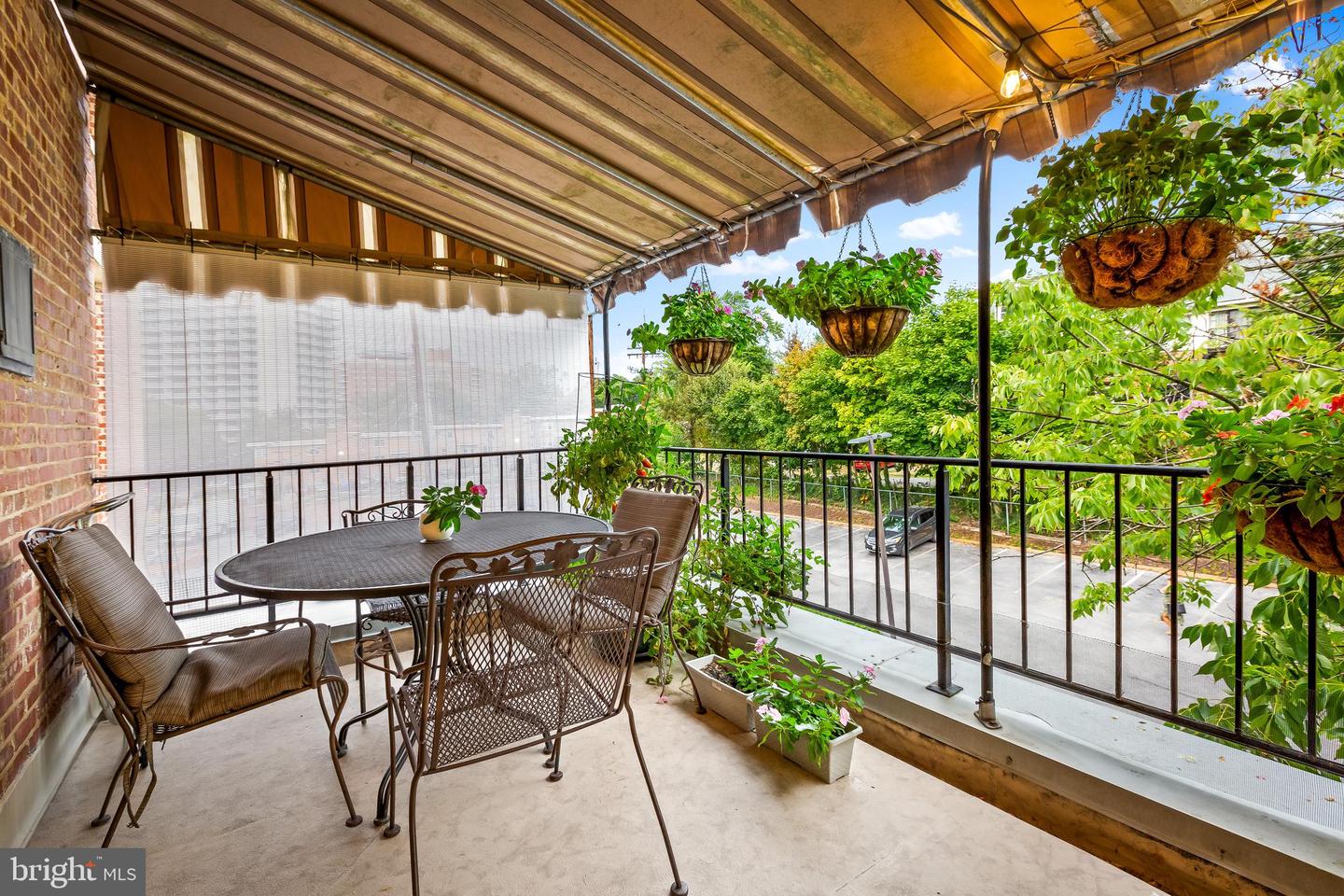 3902 Canterbury ROAD Unit: 2B