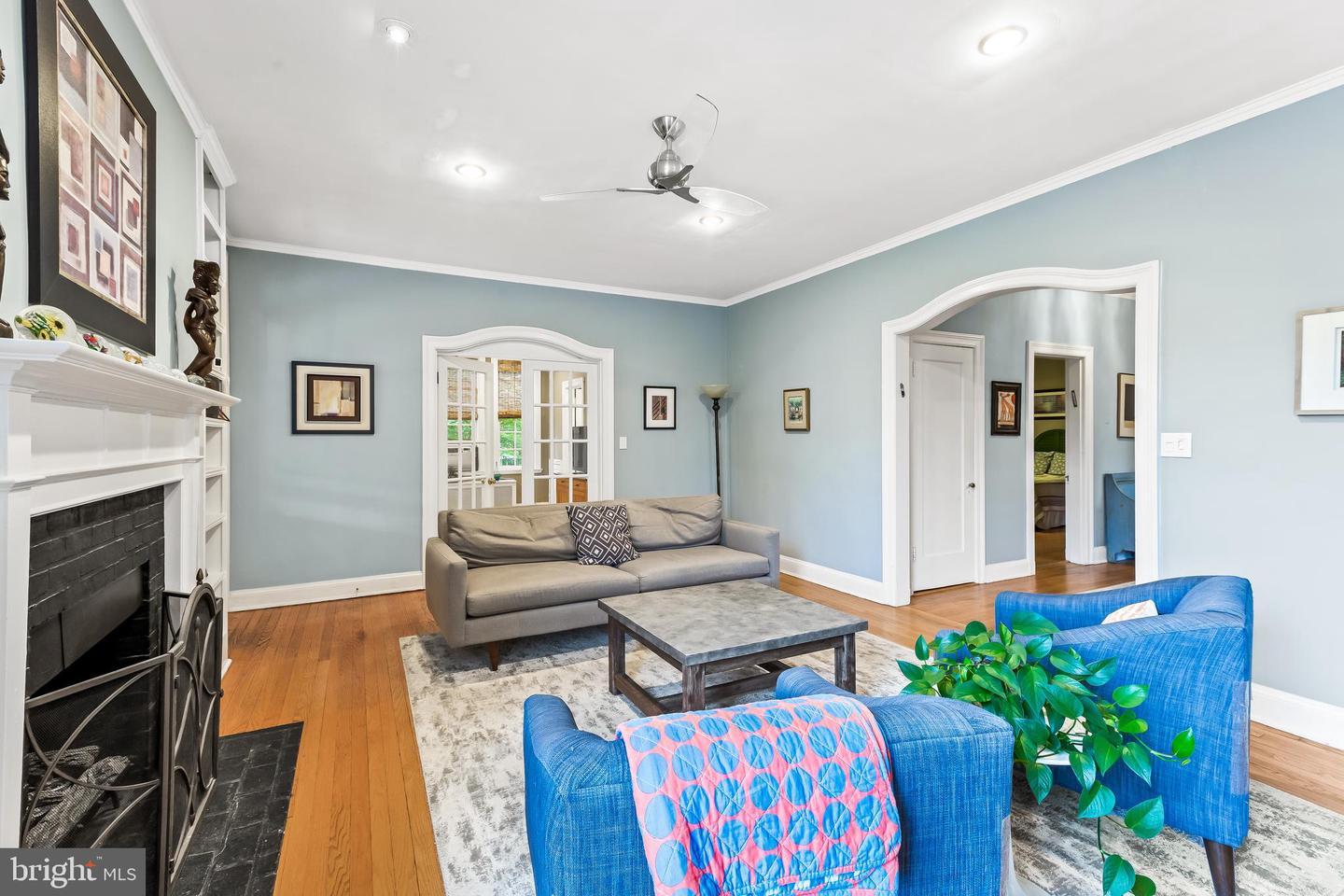 3902 Canterbury ROAD Unit: 2B