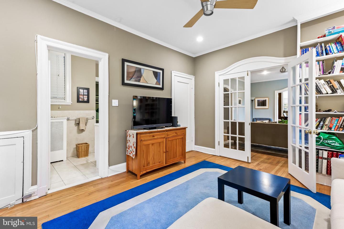 3902 Canterbury ROAD Unit: 2B