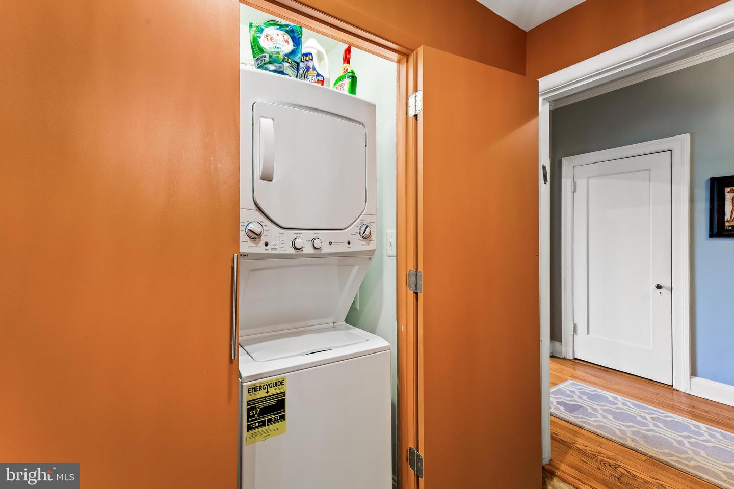 3902 Canterbury ROAD Unit: 2B