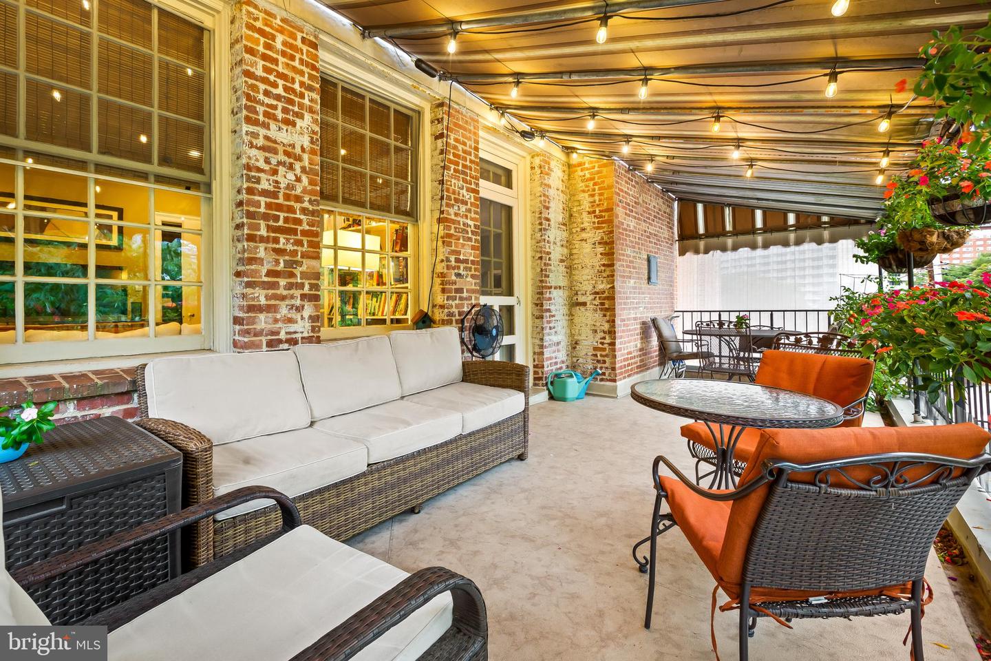 3902 Canterbury ROAD Unit: 2B