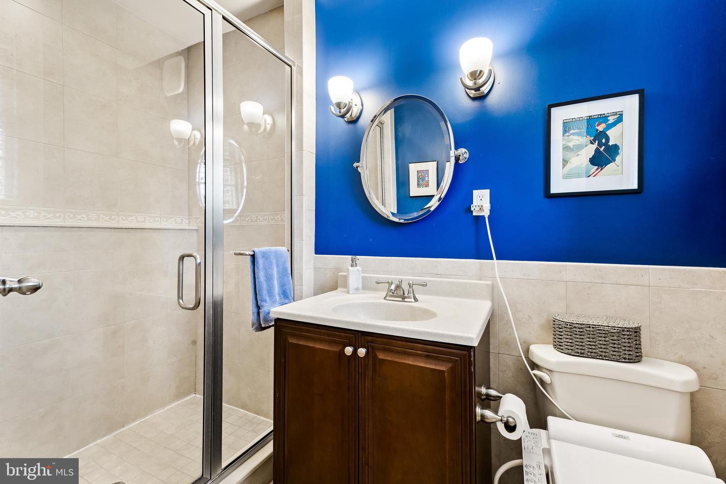 3902 Canterbury ROAD Unit: 2B