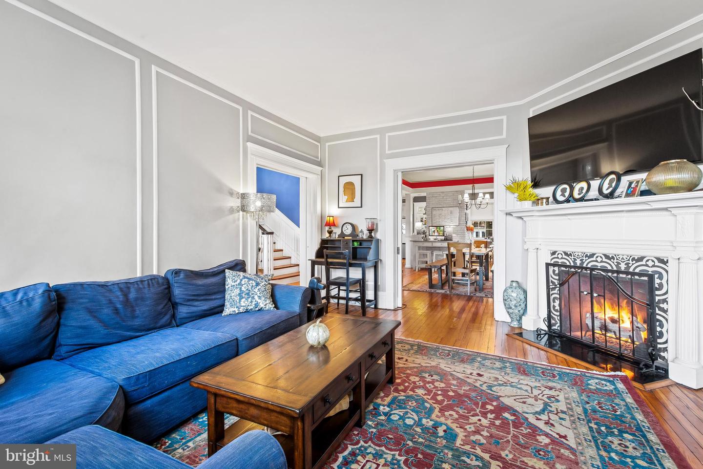 211 Ridgewood ROAD