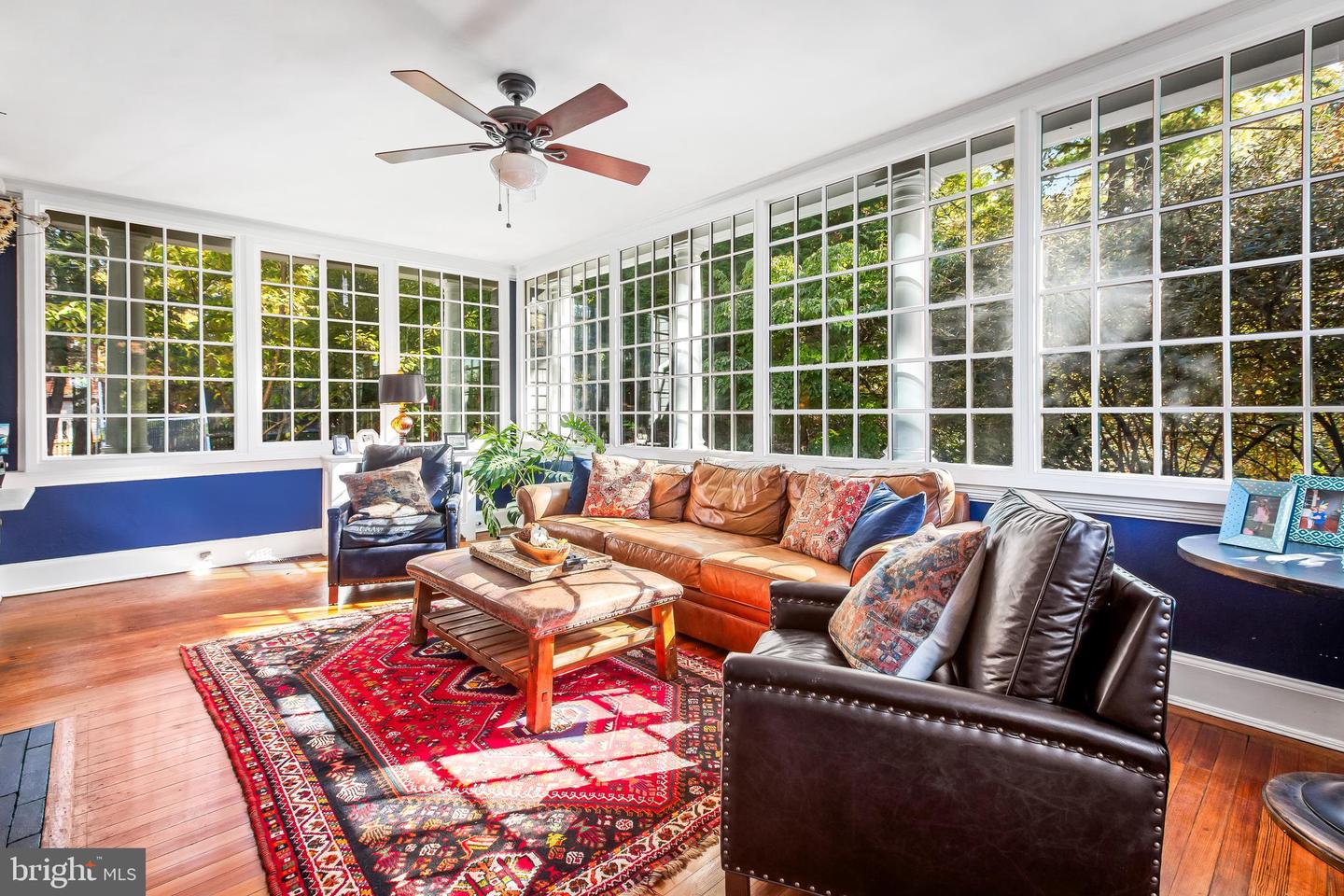 211 Ridgewood ROAD