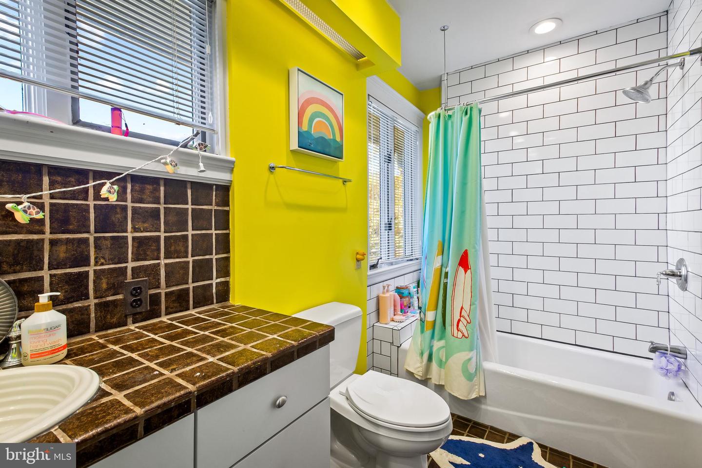 211 Ridgewood ROAD