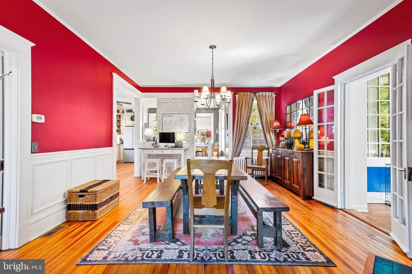 211 Ridgewood ROAD