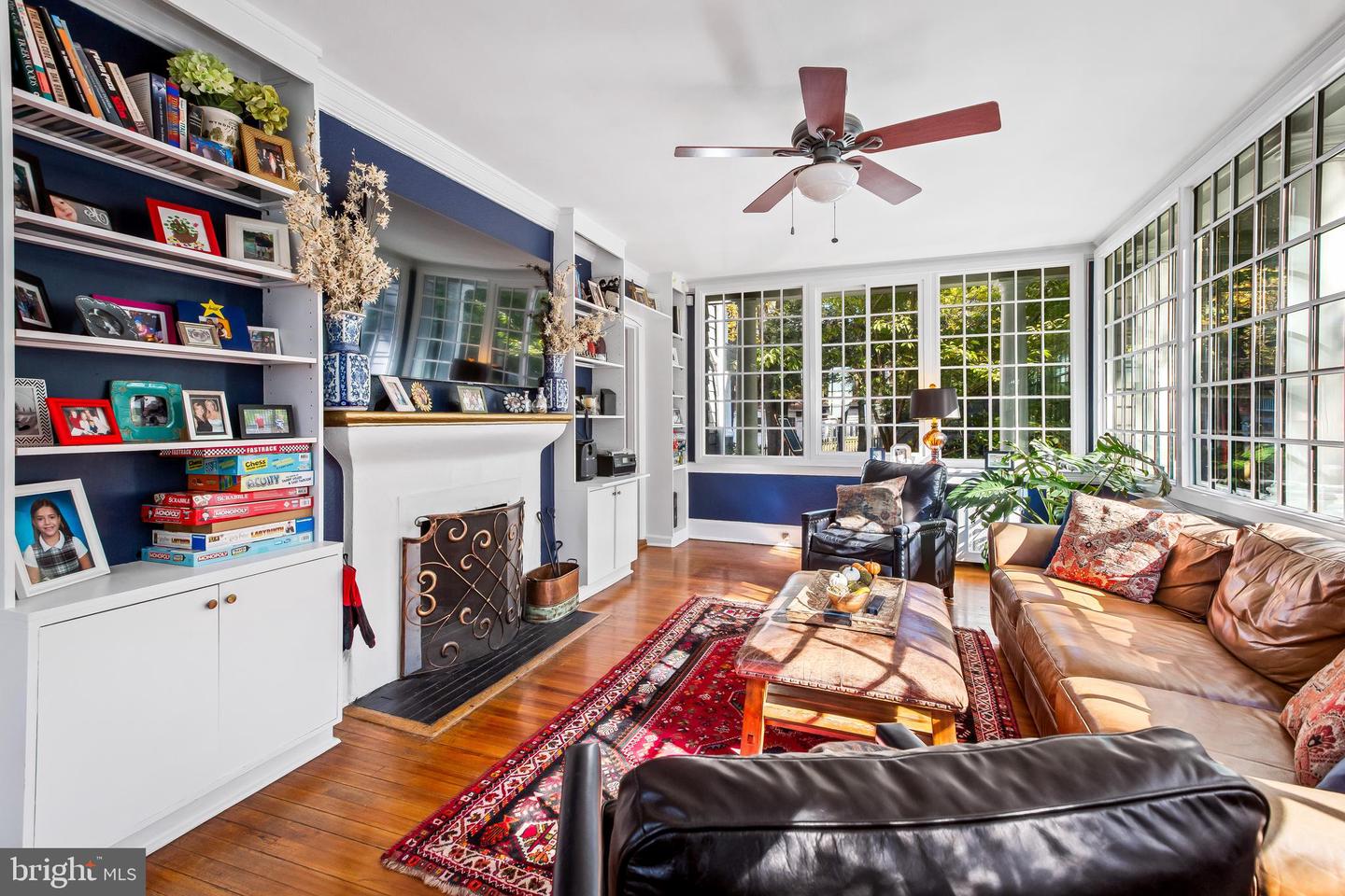 211 Ridgewood ROAD