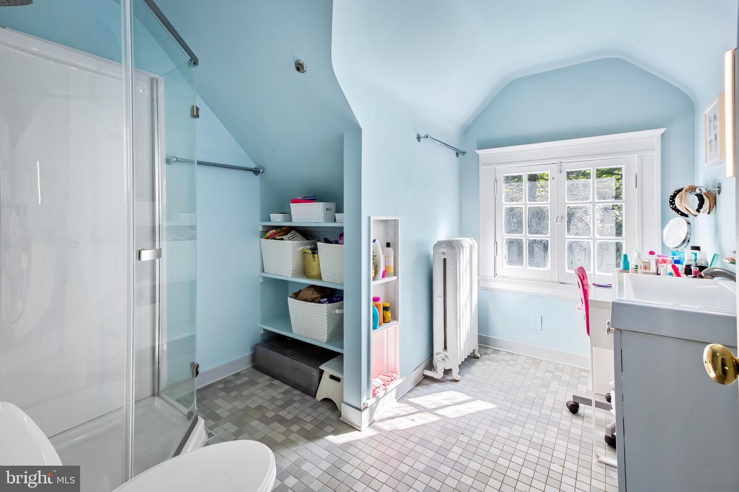 211 Ridgewood ROAD