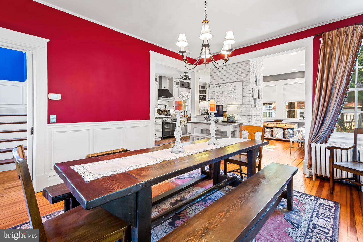 211 Ridgewood ROAD