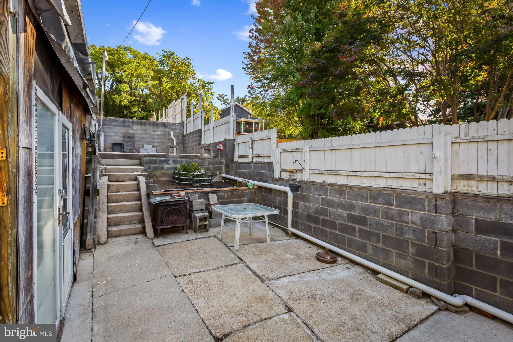 3517 Buena Vista AVENUE