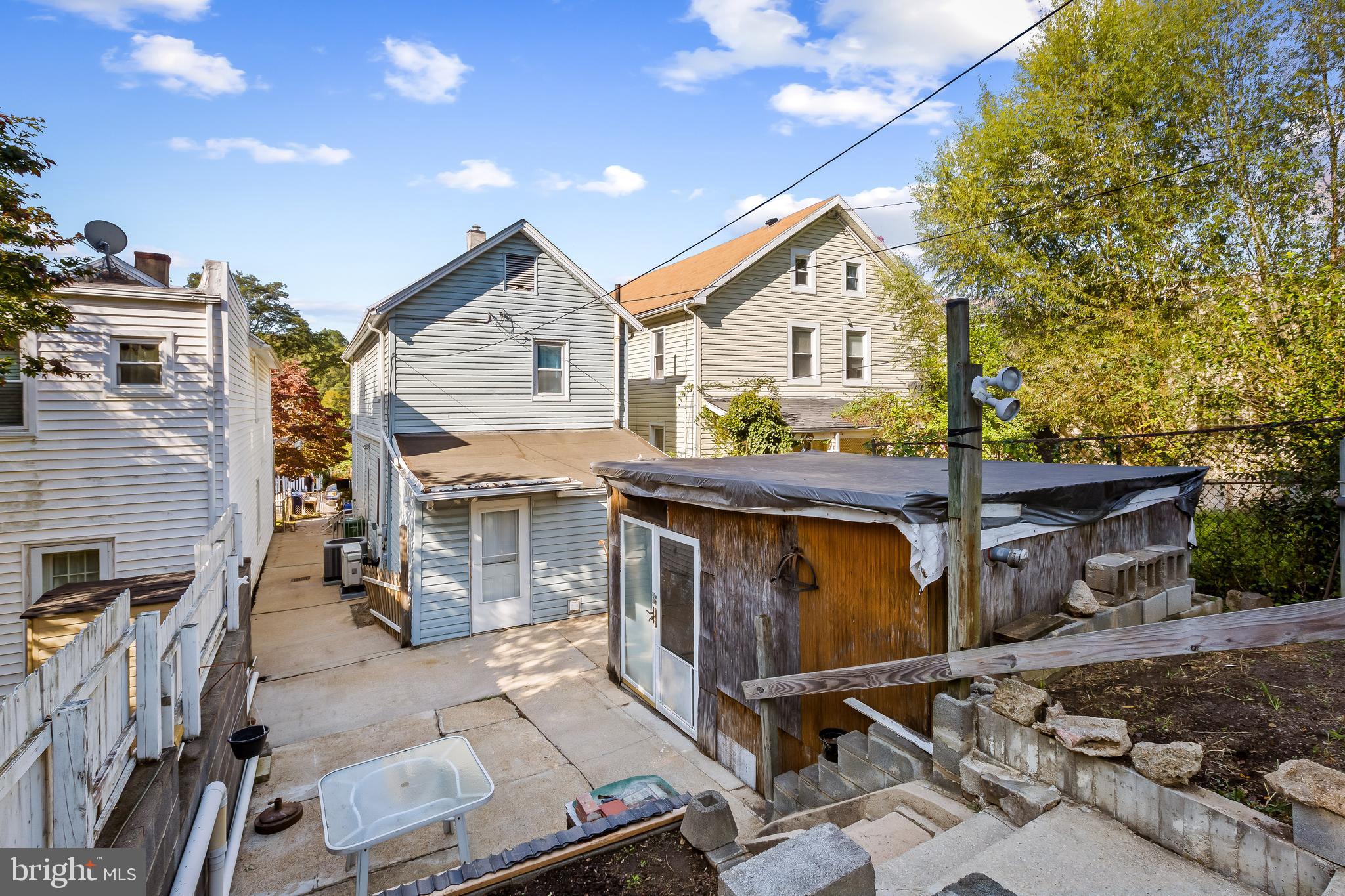 3517 Buena Vista AVENUE