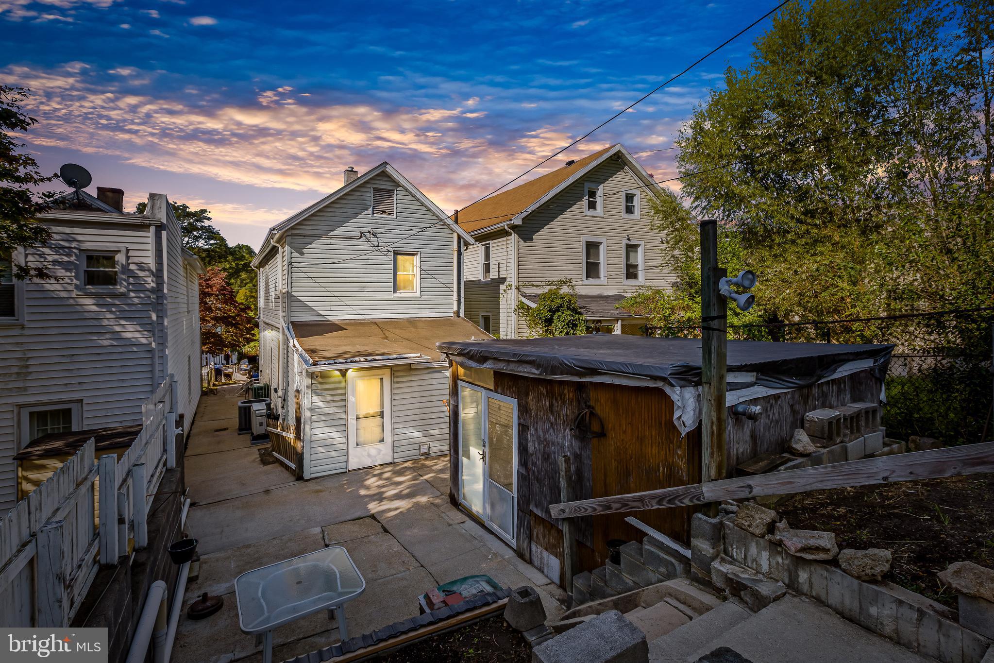 3517 Buena Vista AVENUE