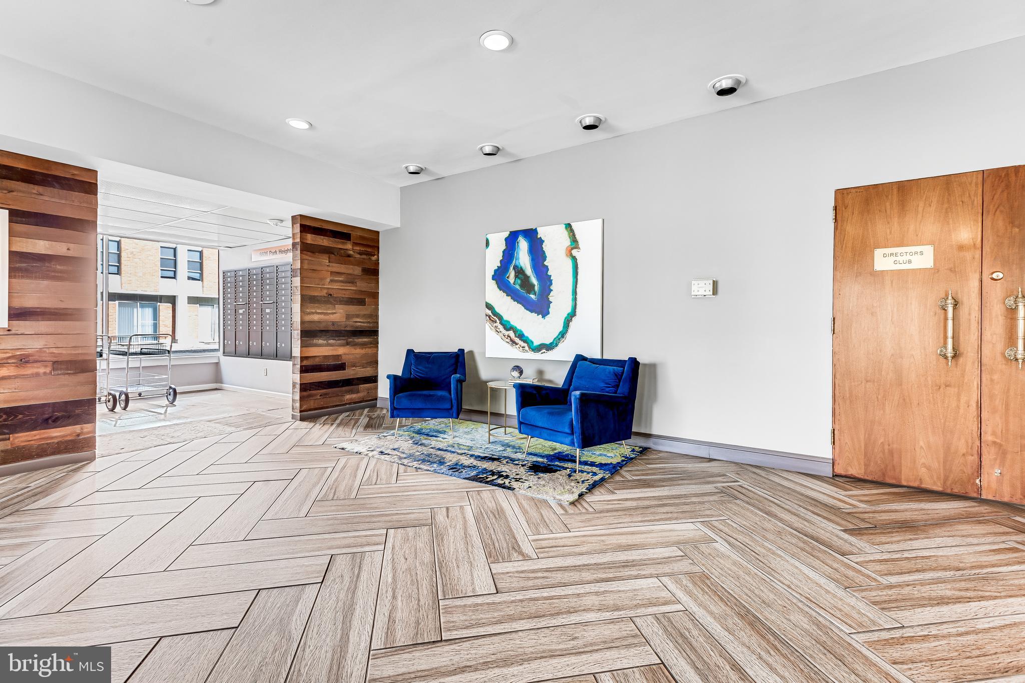 3601 Clarks LANE Unit: 404