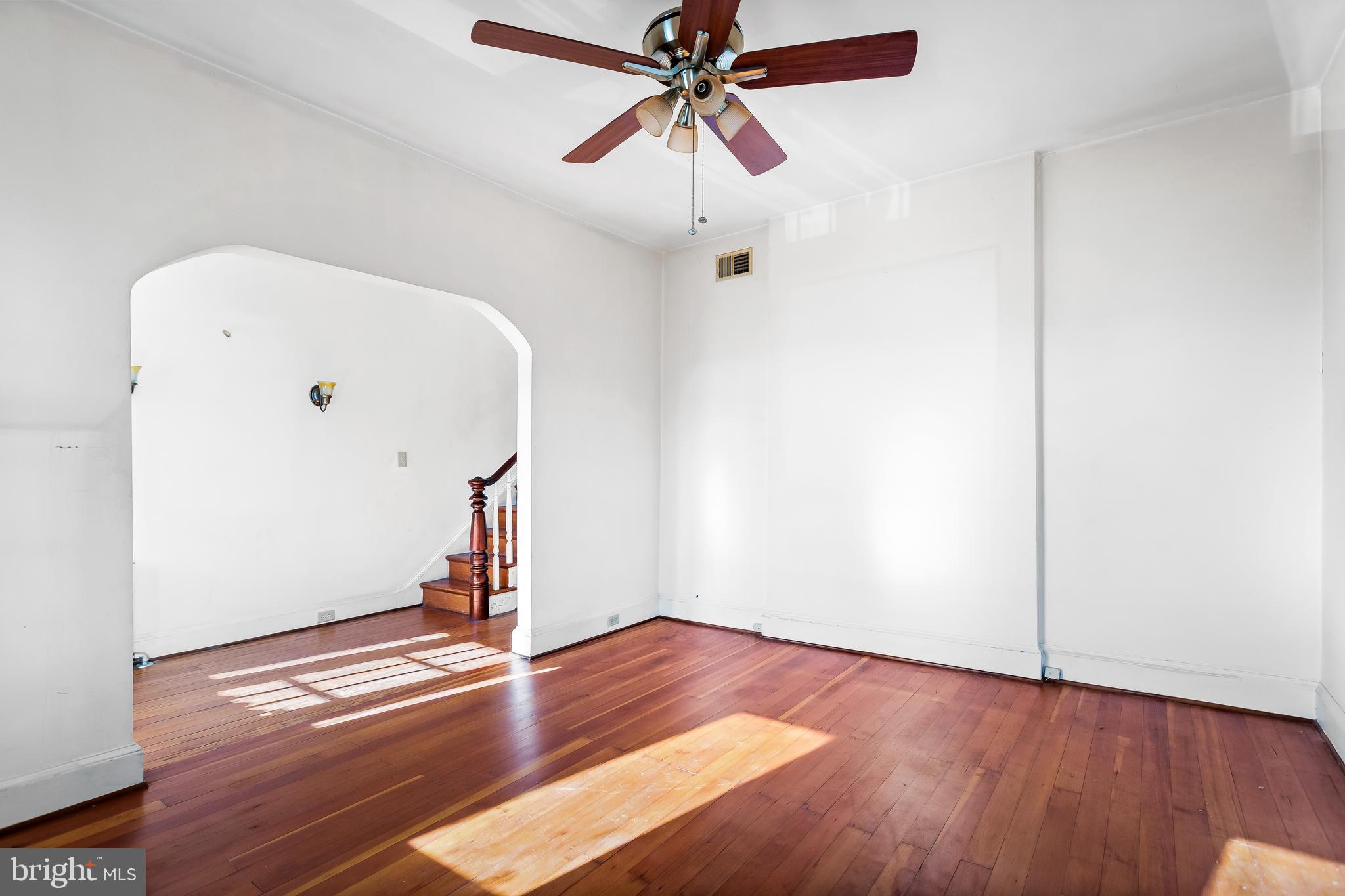 1020 W 38th STREET
