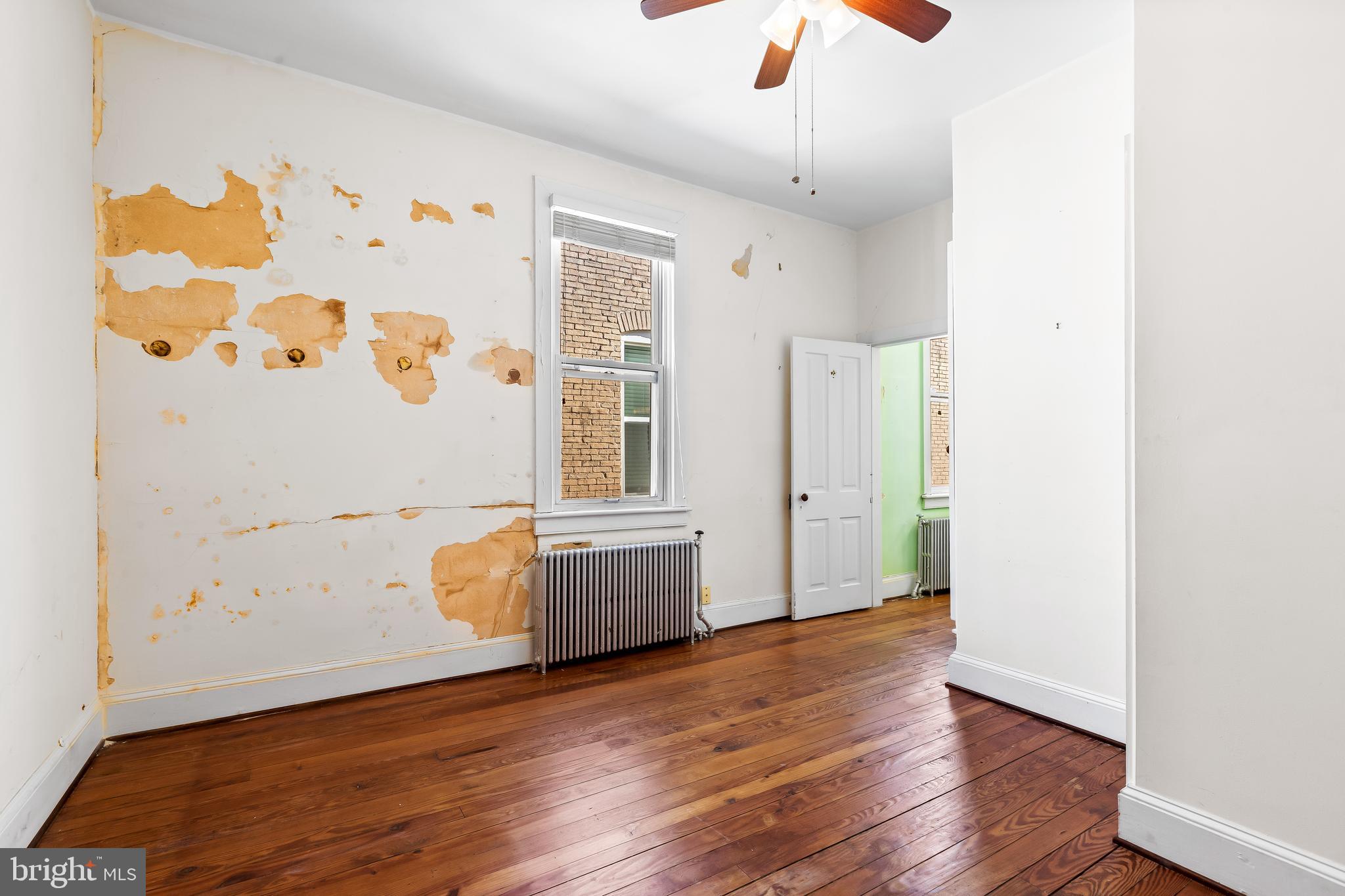 1020 W 38th STREET