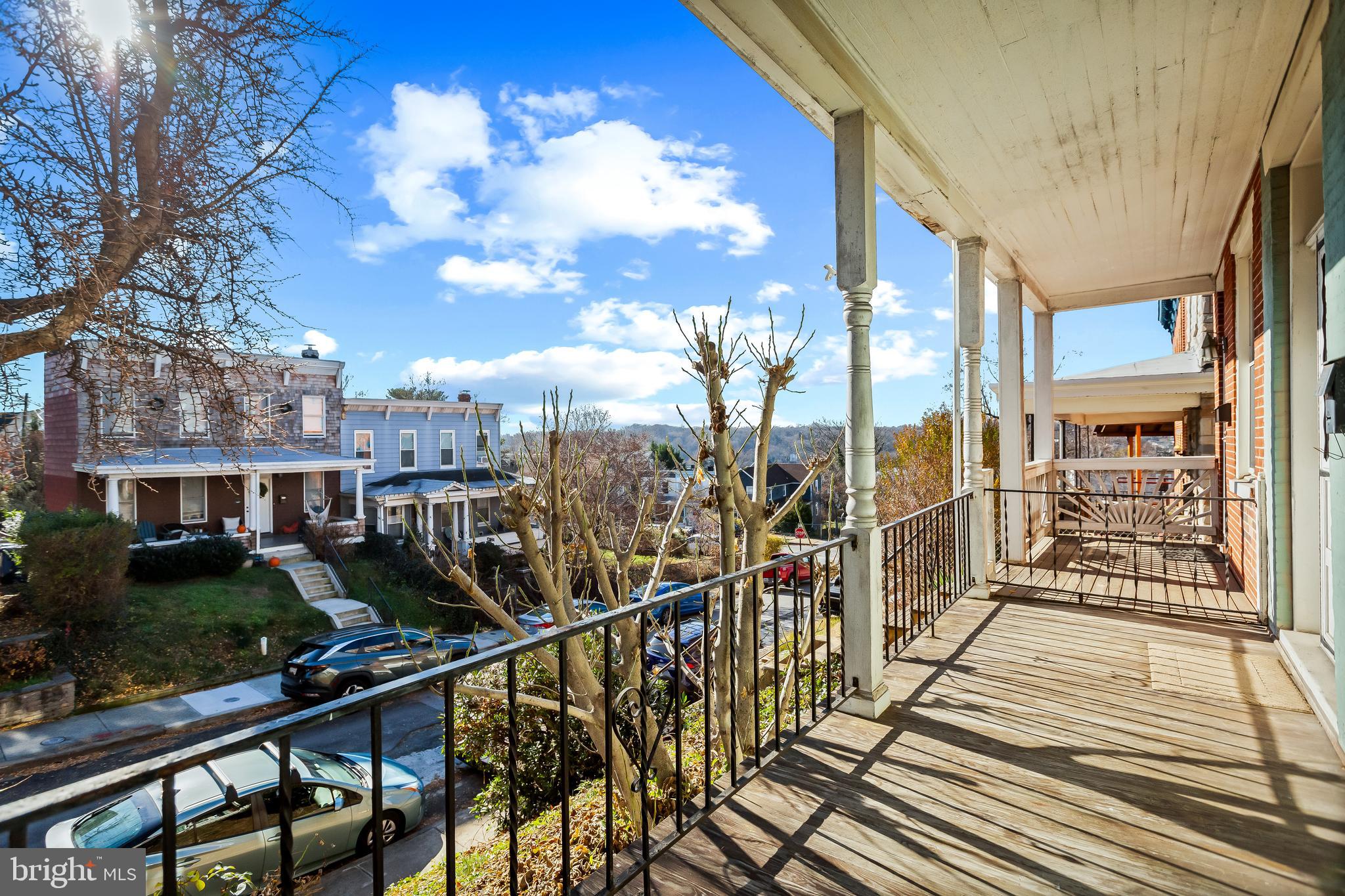 1020 W 38th STREET