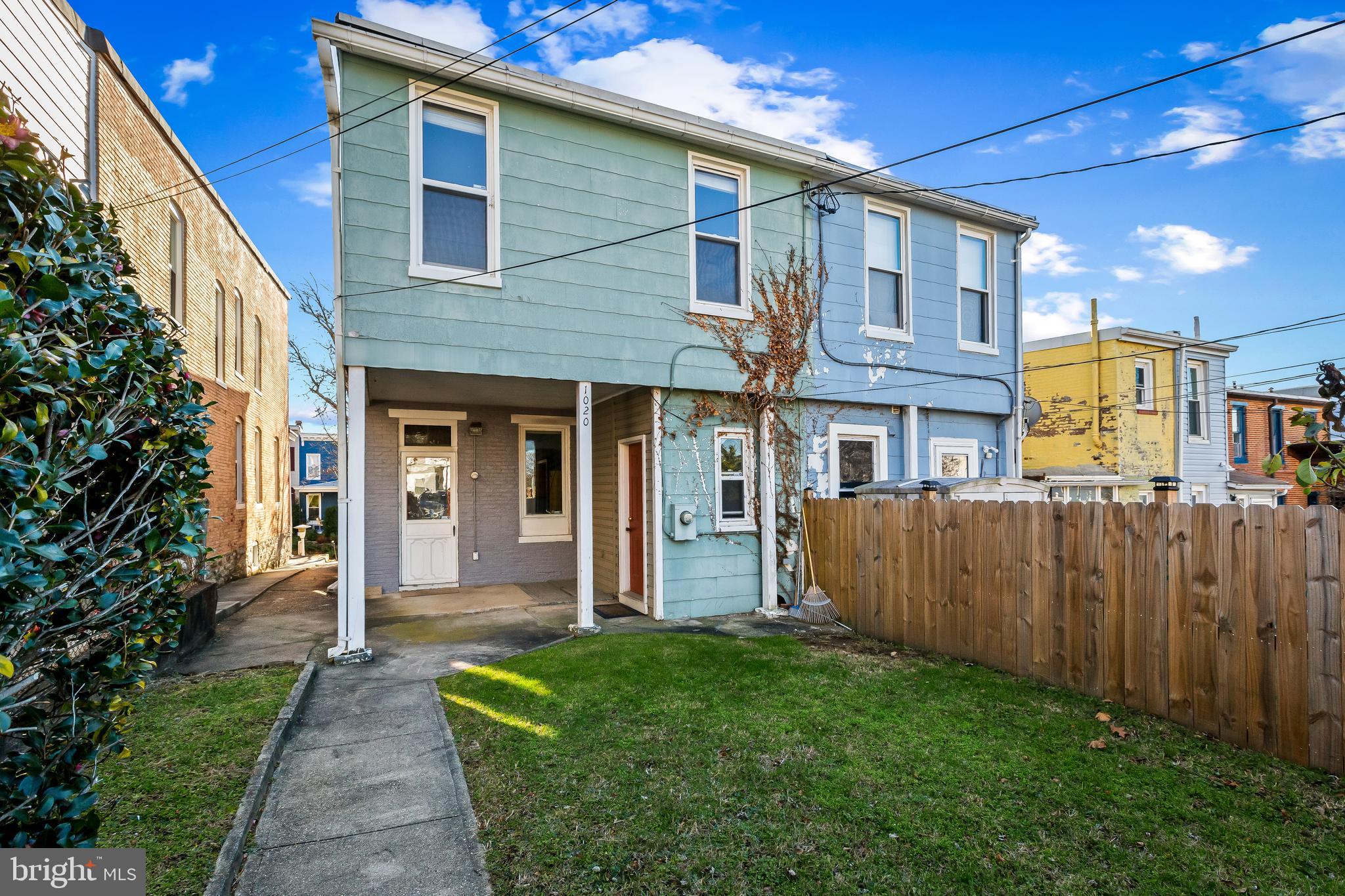 1020 W 38th STREET