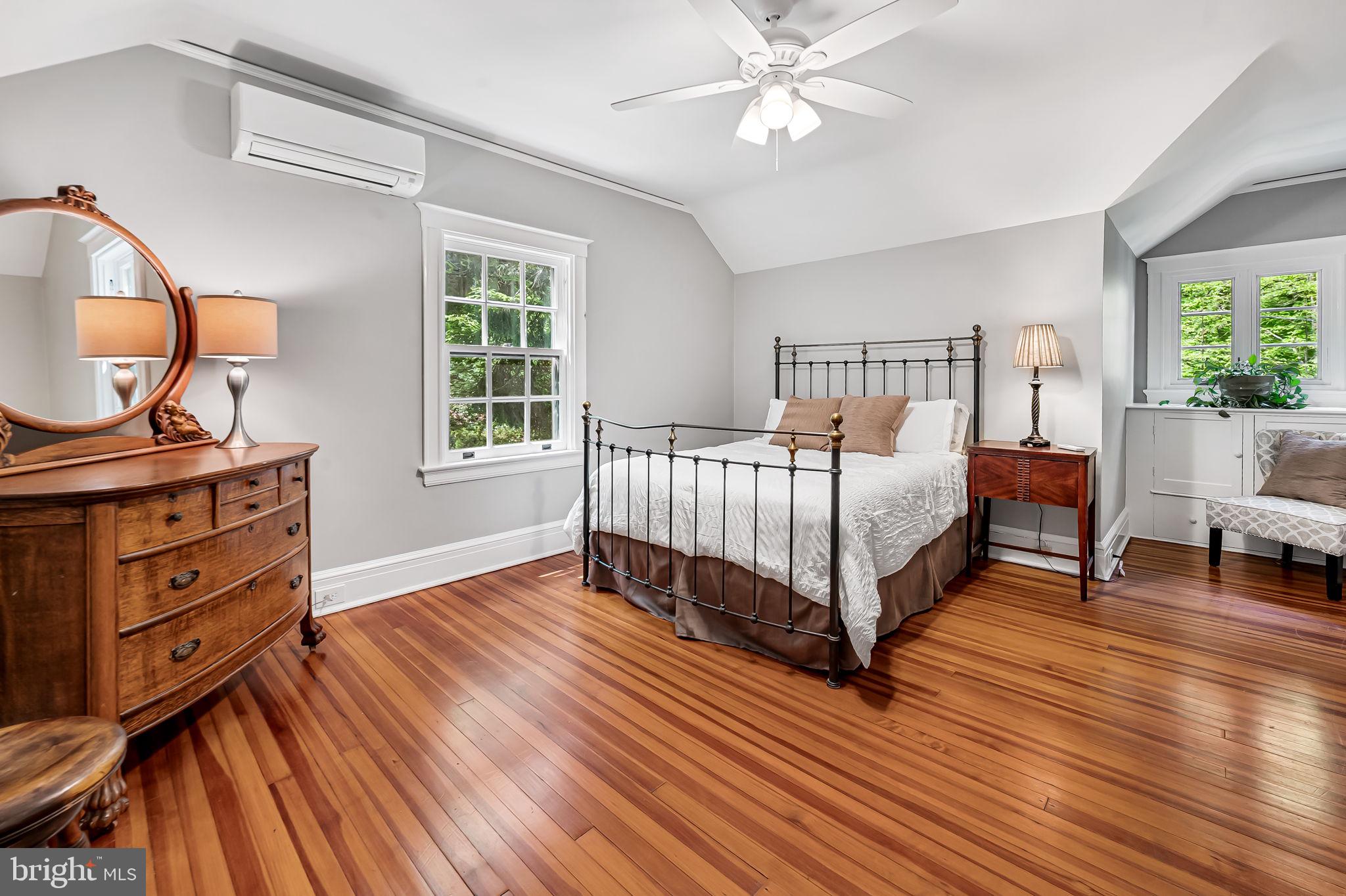 203 Deepdene Rd