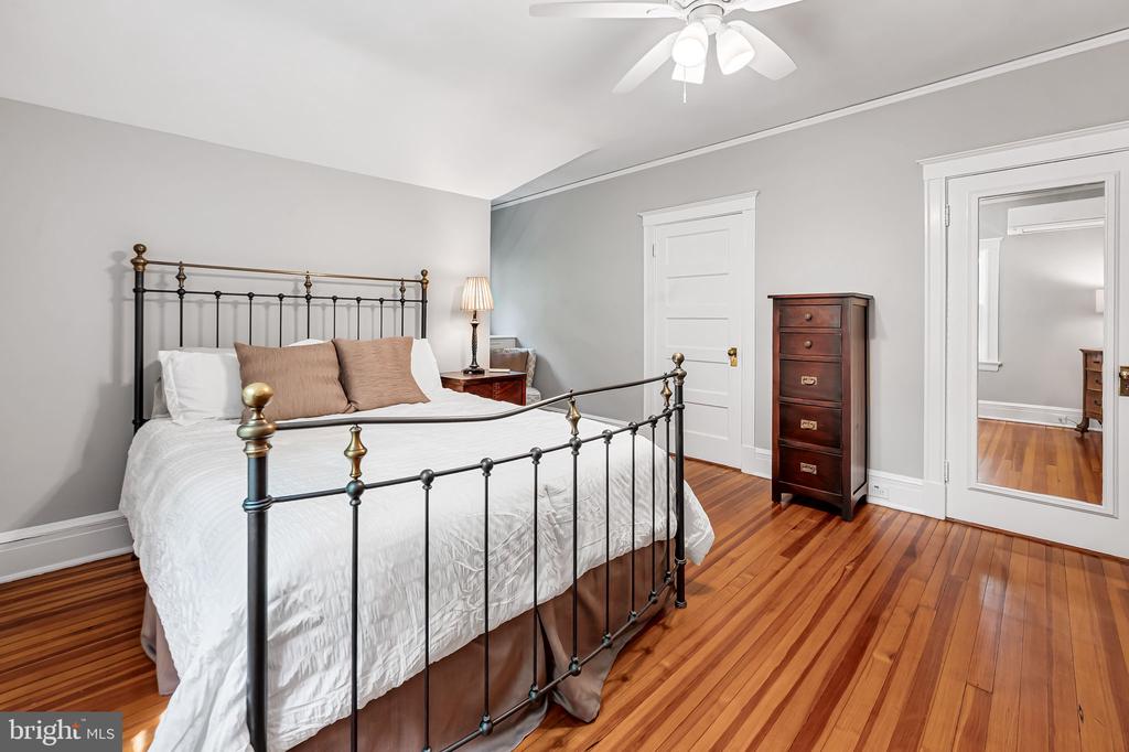 203 Deepdene Rd