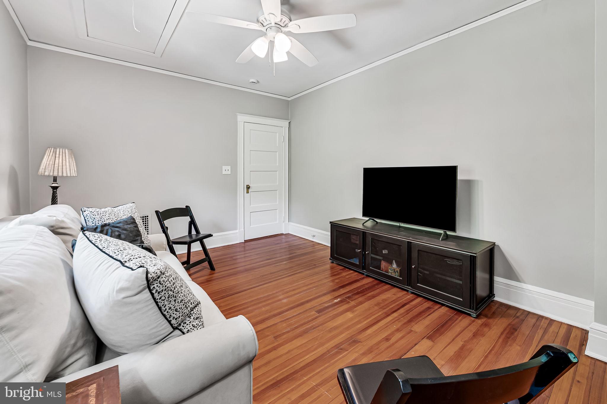 203 Deepdene Rd