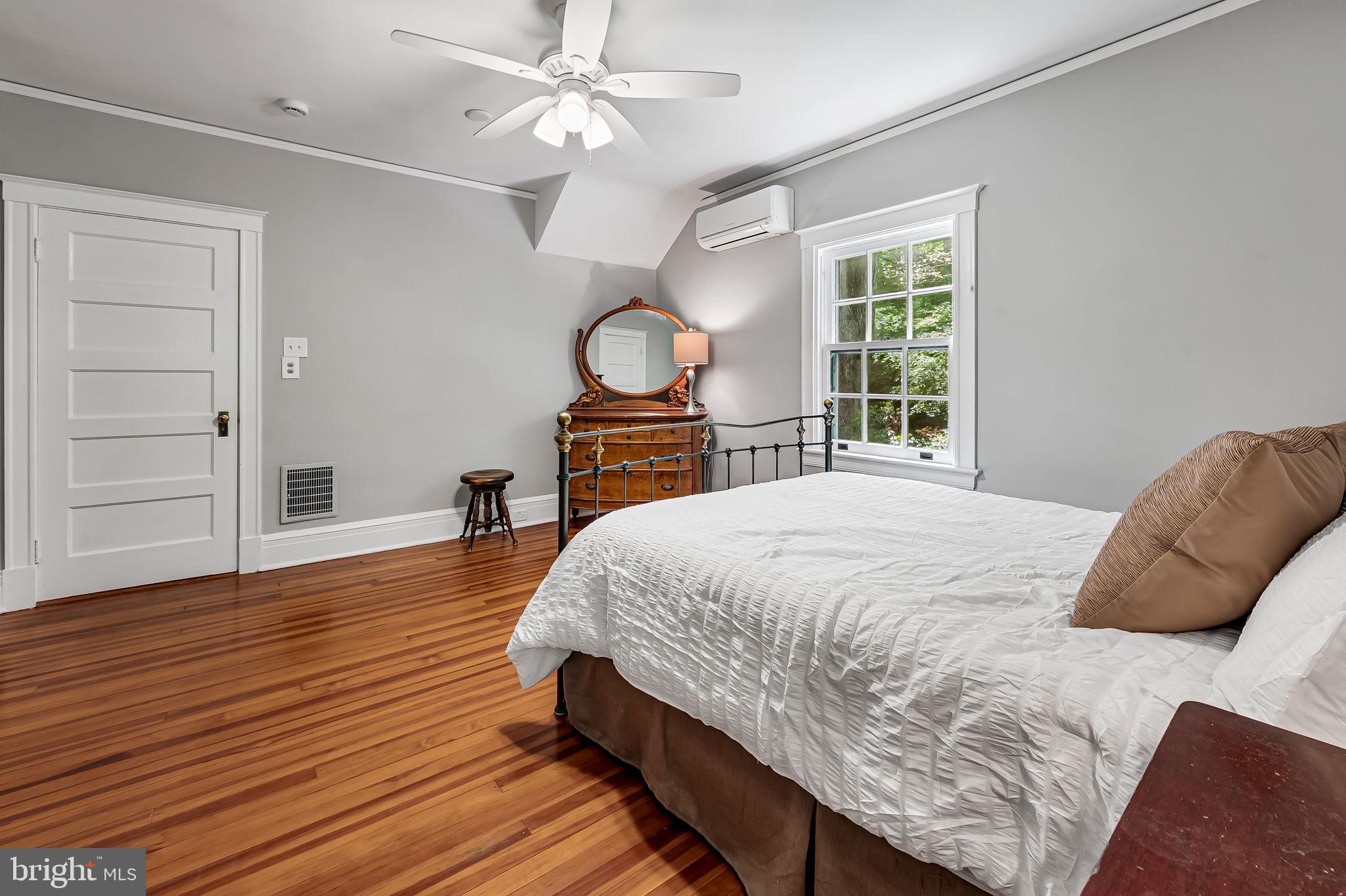 203 Deepdene Rd