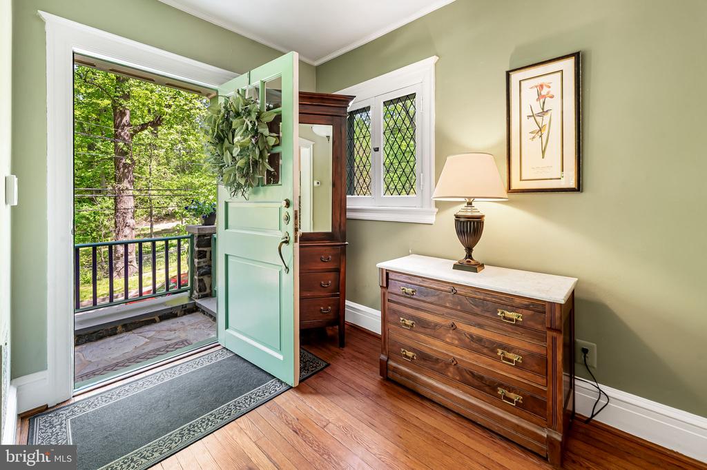 203 Deepdene Rd