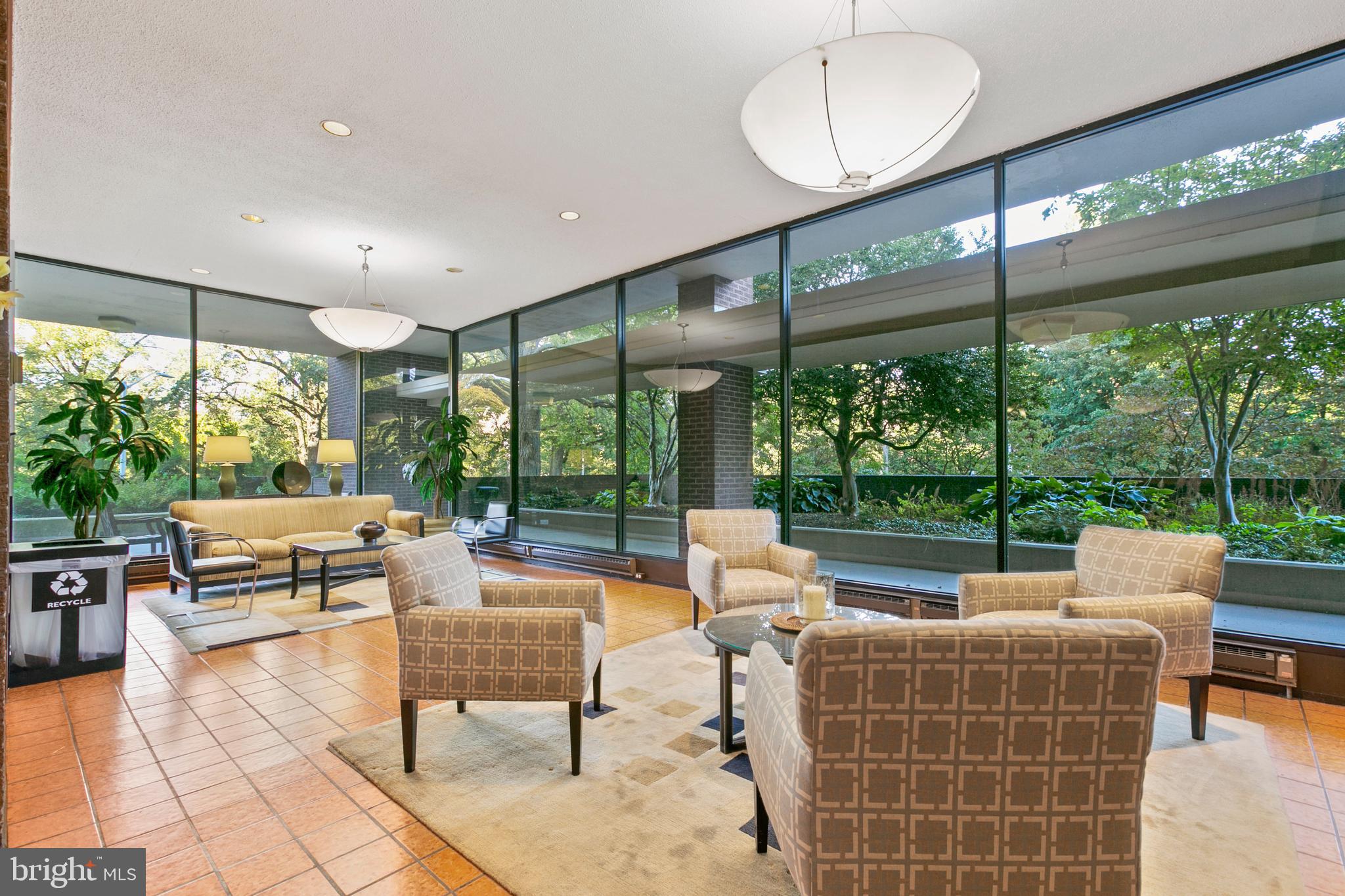 4100 N Charles STREET N Unit: 905
