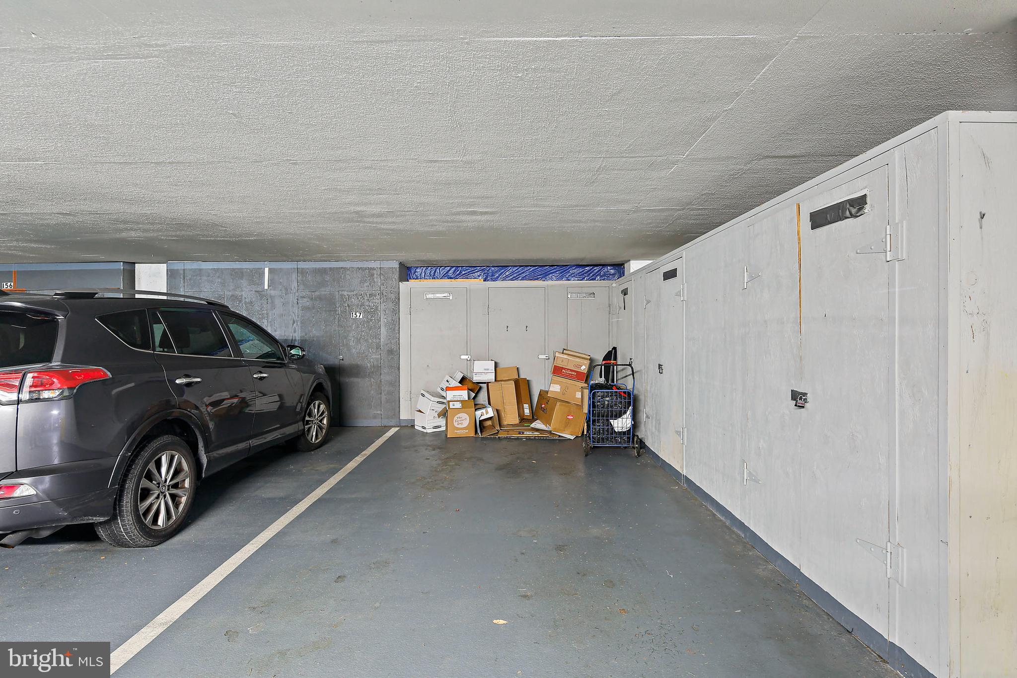 4100 N Charles STREET N Unit: 905
