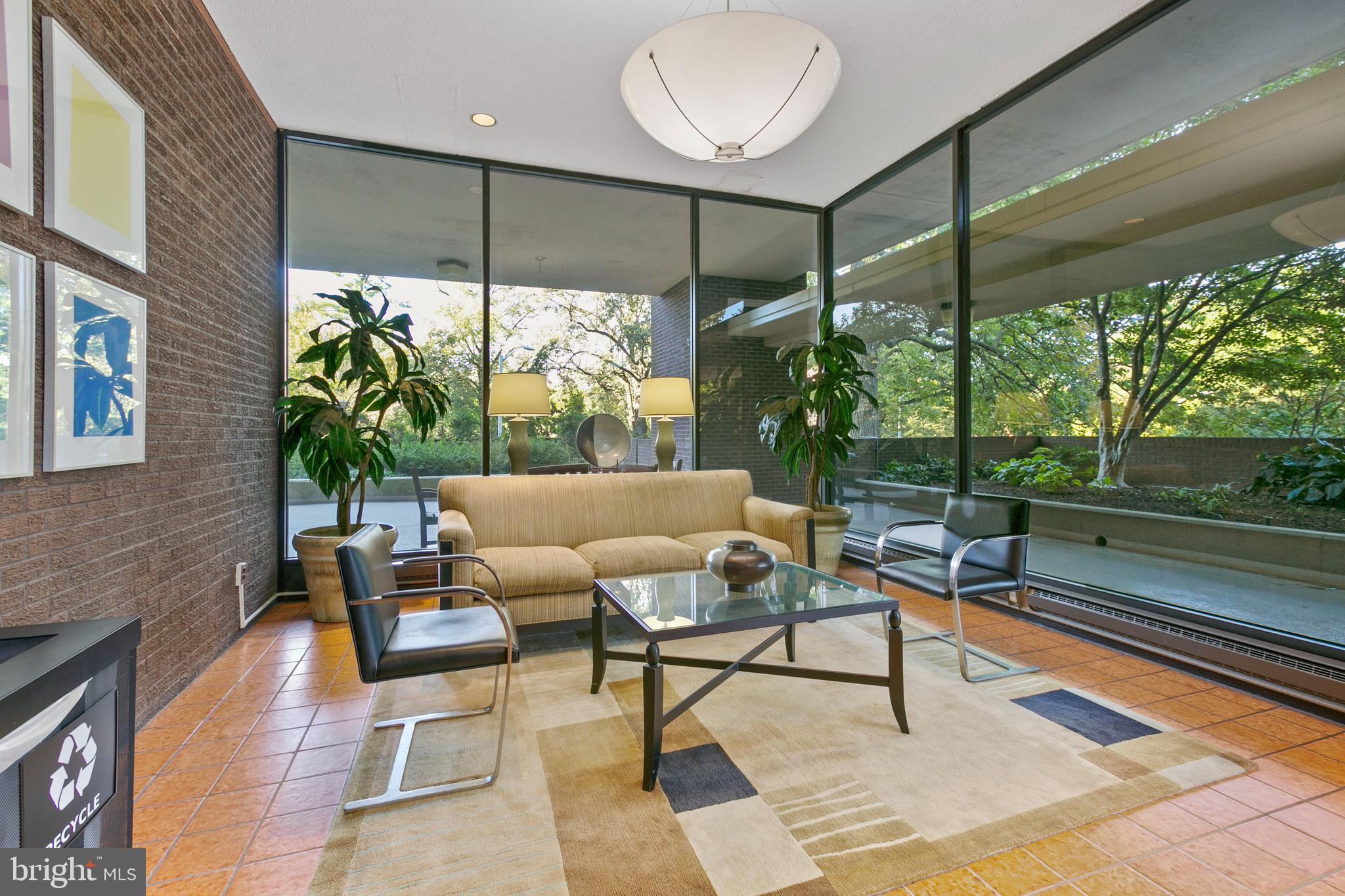 4100 N Charles STREET N Unit: 905