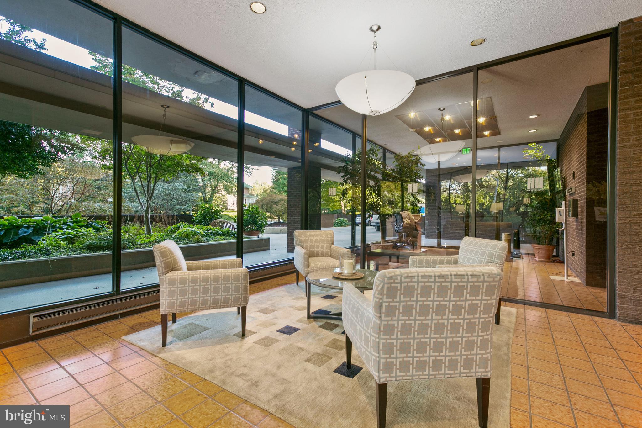 4100 N Charles STREET N Unit: 905