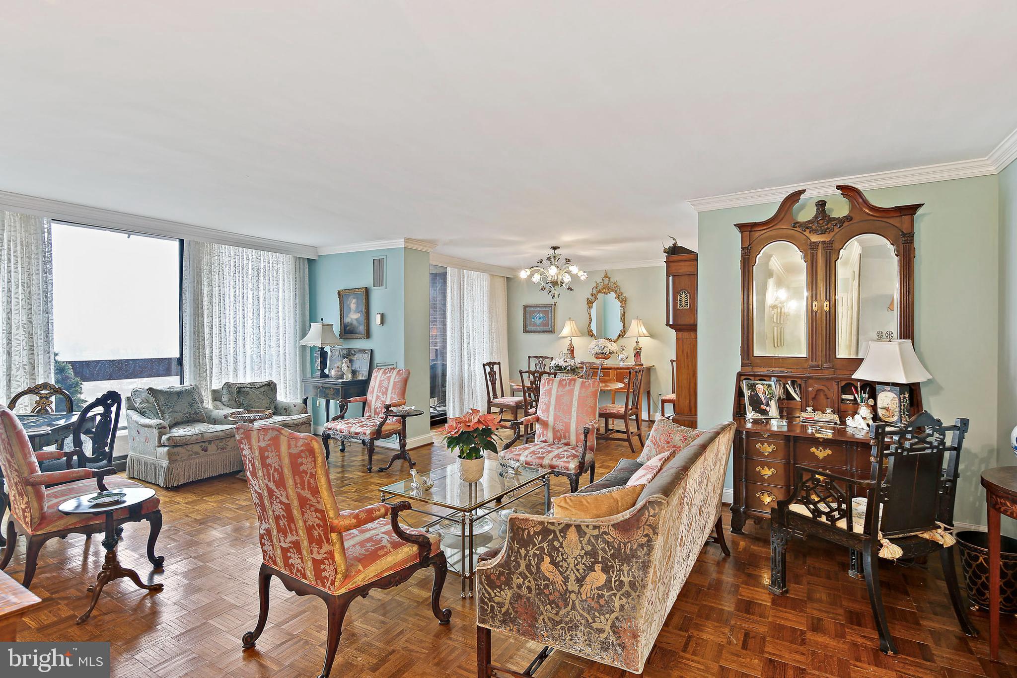 4100 N Charles STREET N Unit: 905