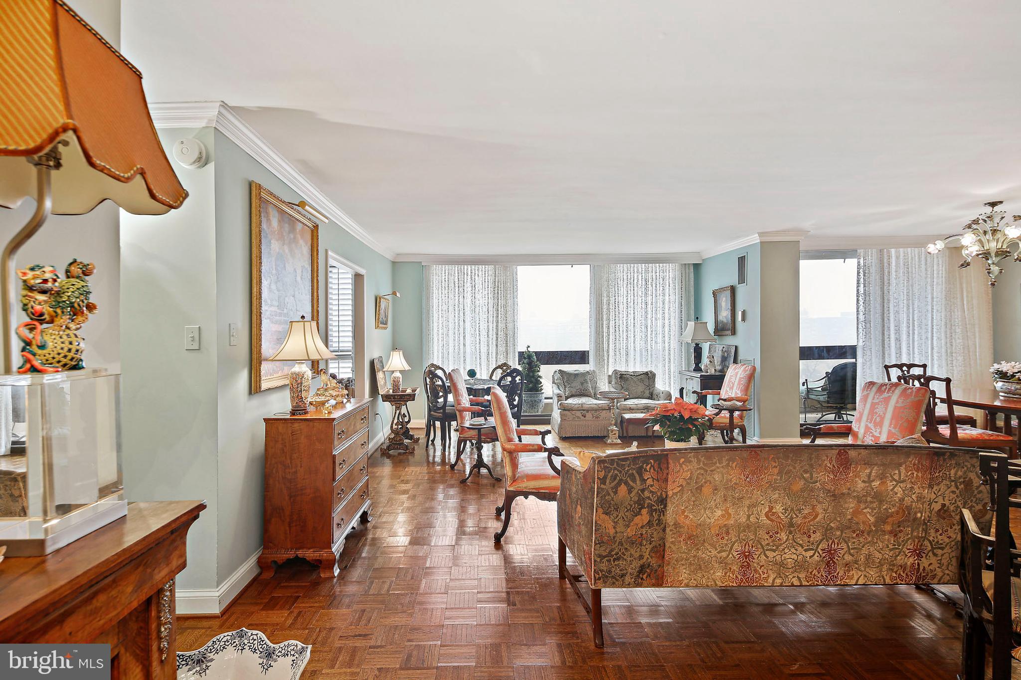 4100 N Charles STREET N Unit: 905
