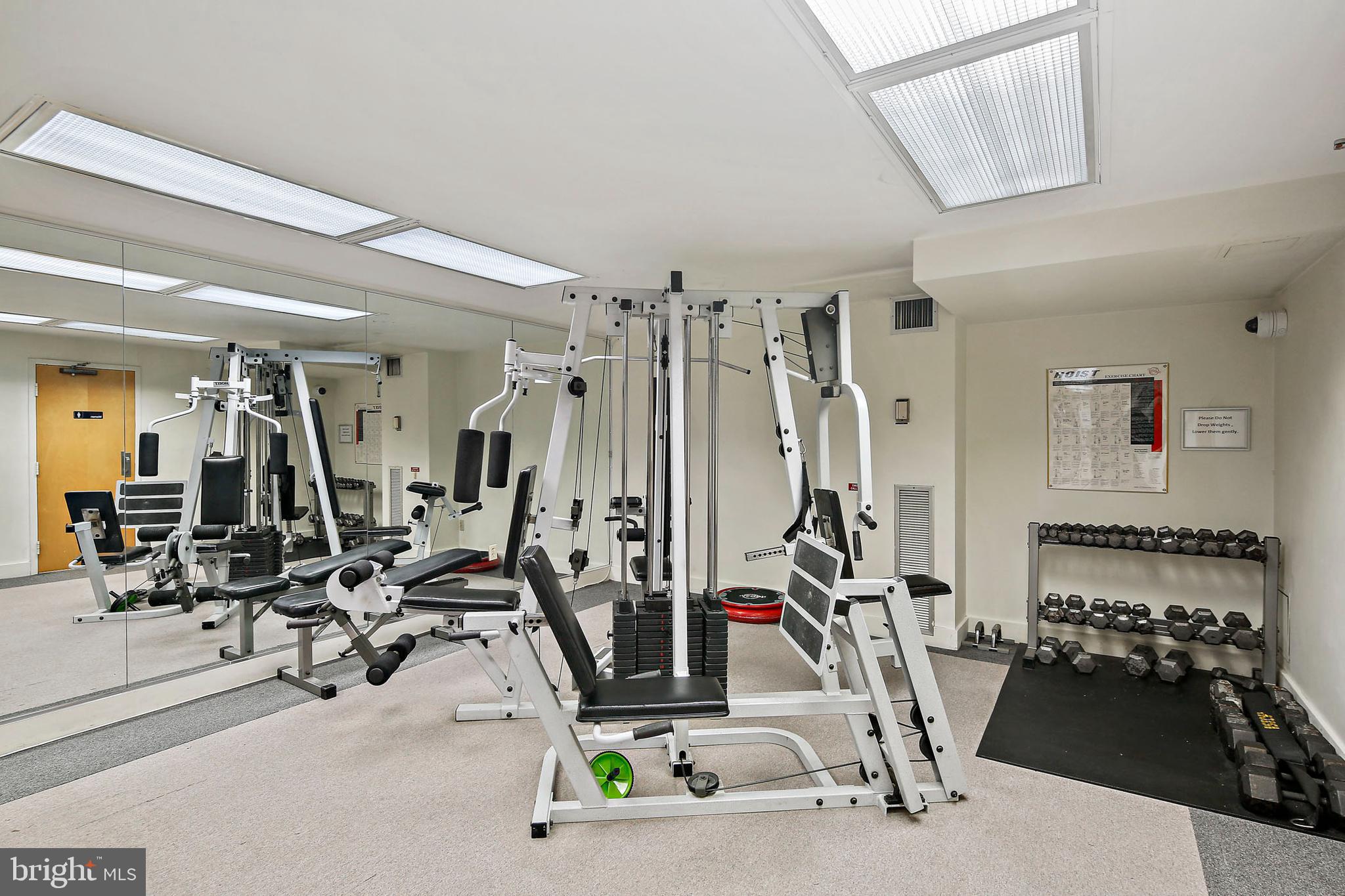 4100 N Charles STREET N Unit: 905