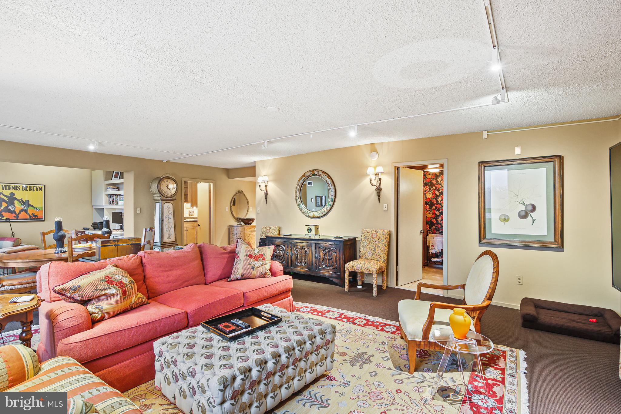 4100 N Charles Street Unit: 1008