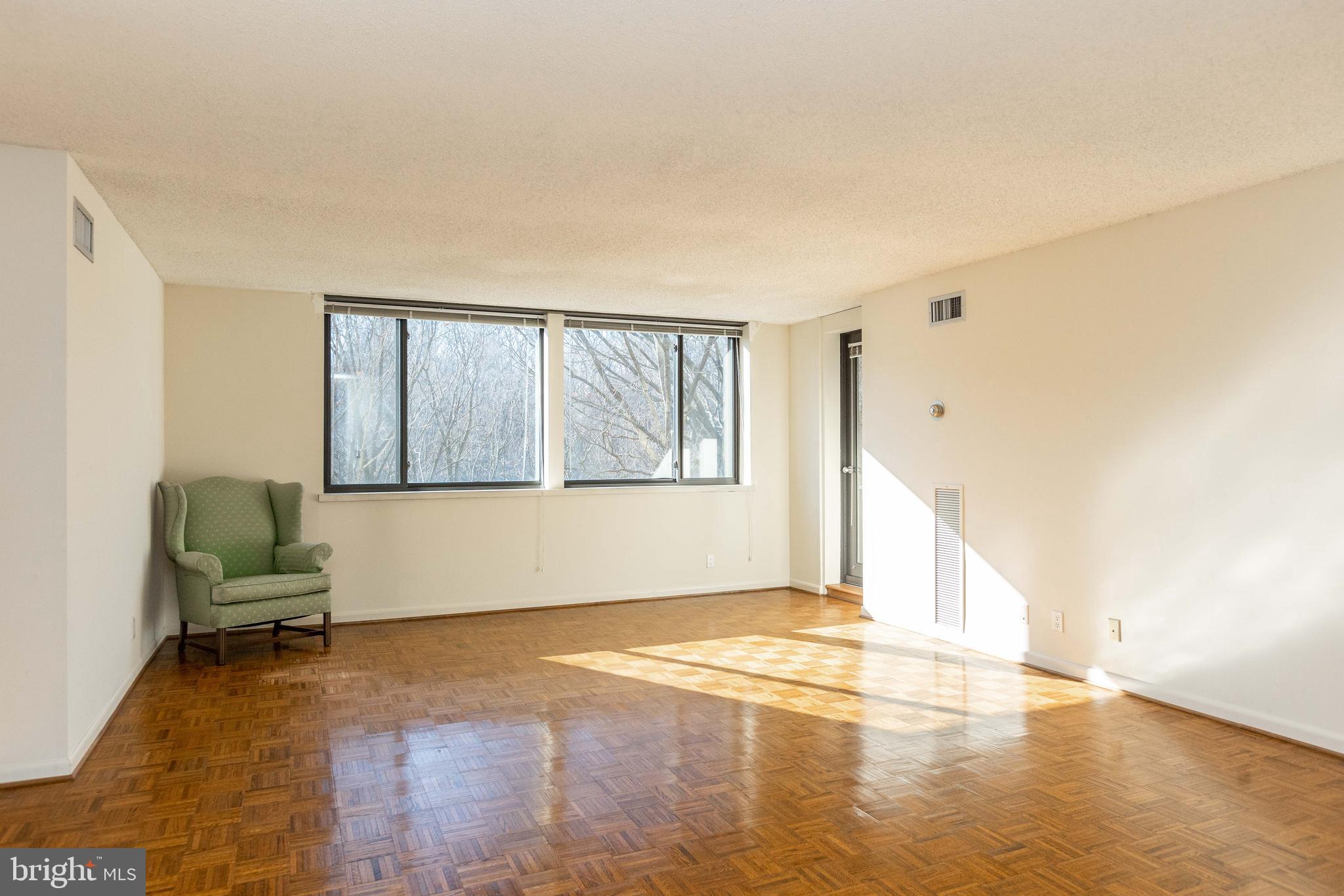111 Hamlet Hill Road Unit: 812