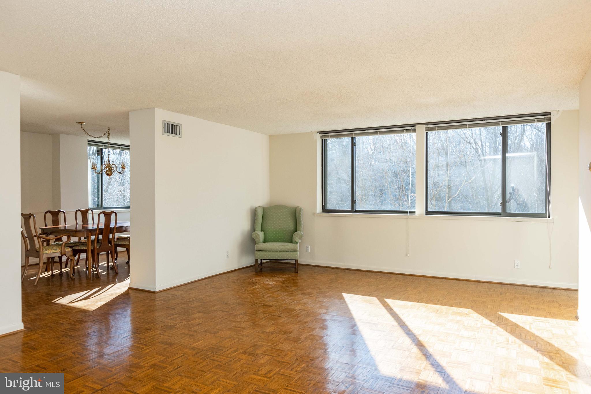 111 Hamlet Hill Road Unit: 812