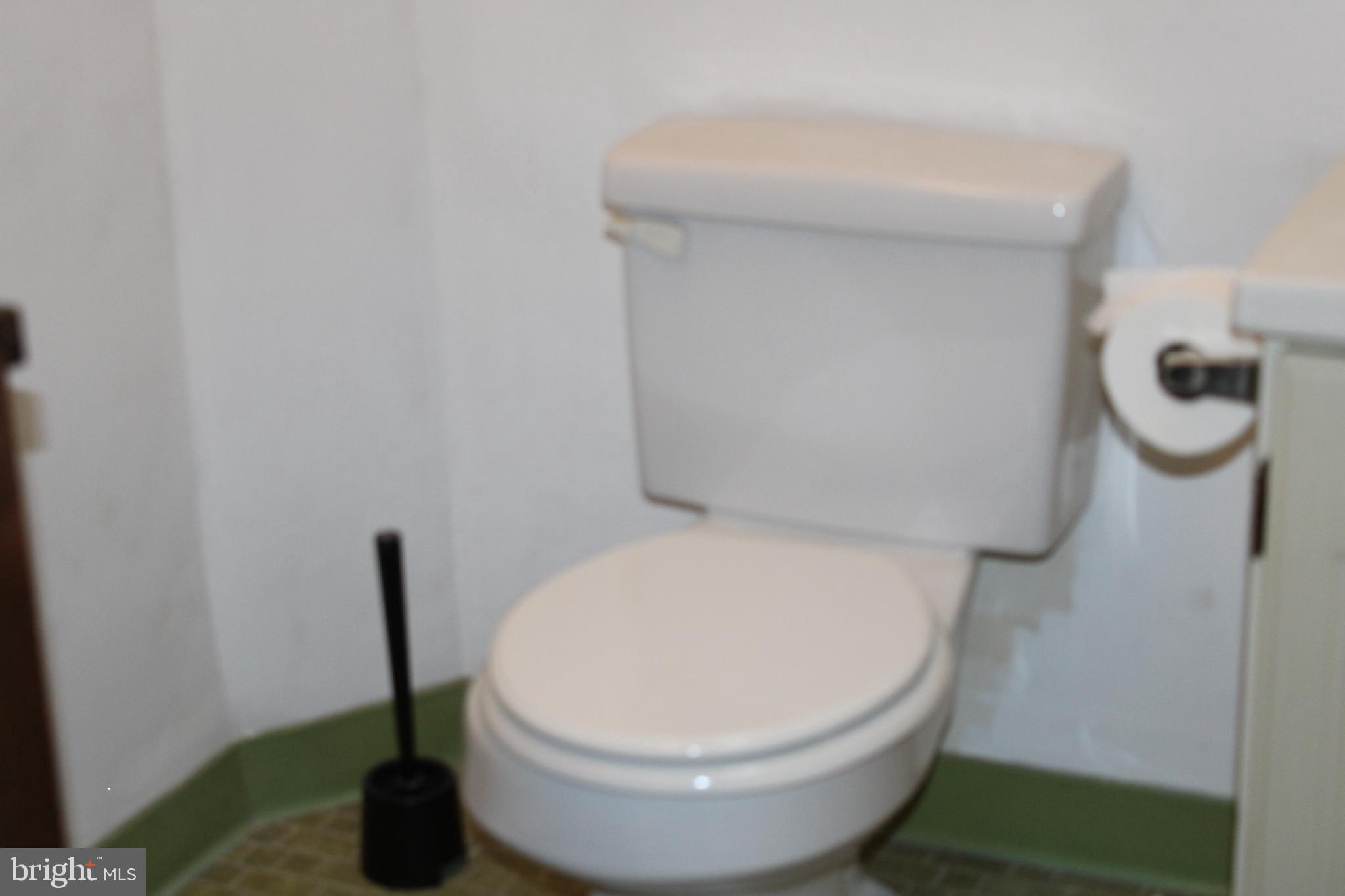 1102 Roland Heights Ave