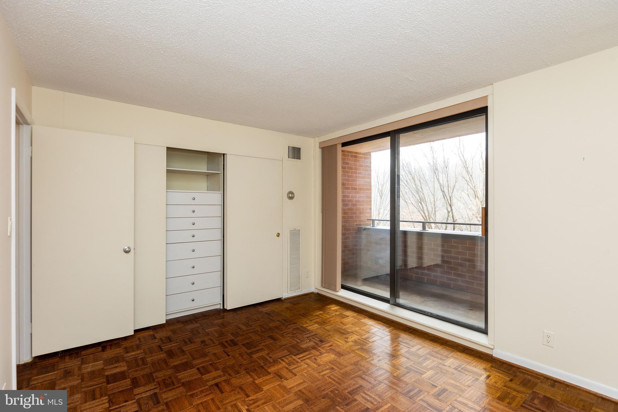 111 Hamlet Hill Rd #806