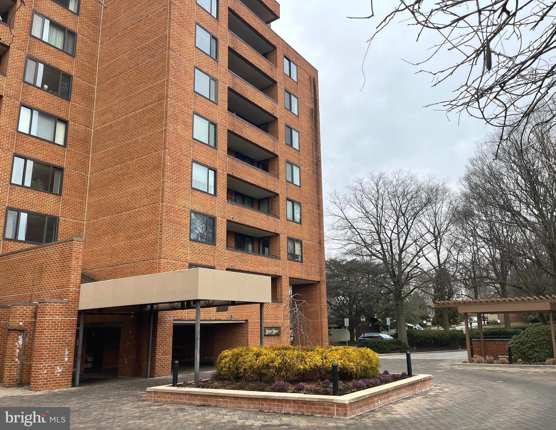 111 Hamlet Hill Rd #806