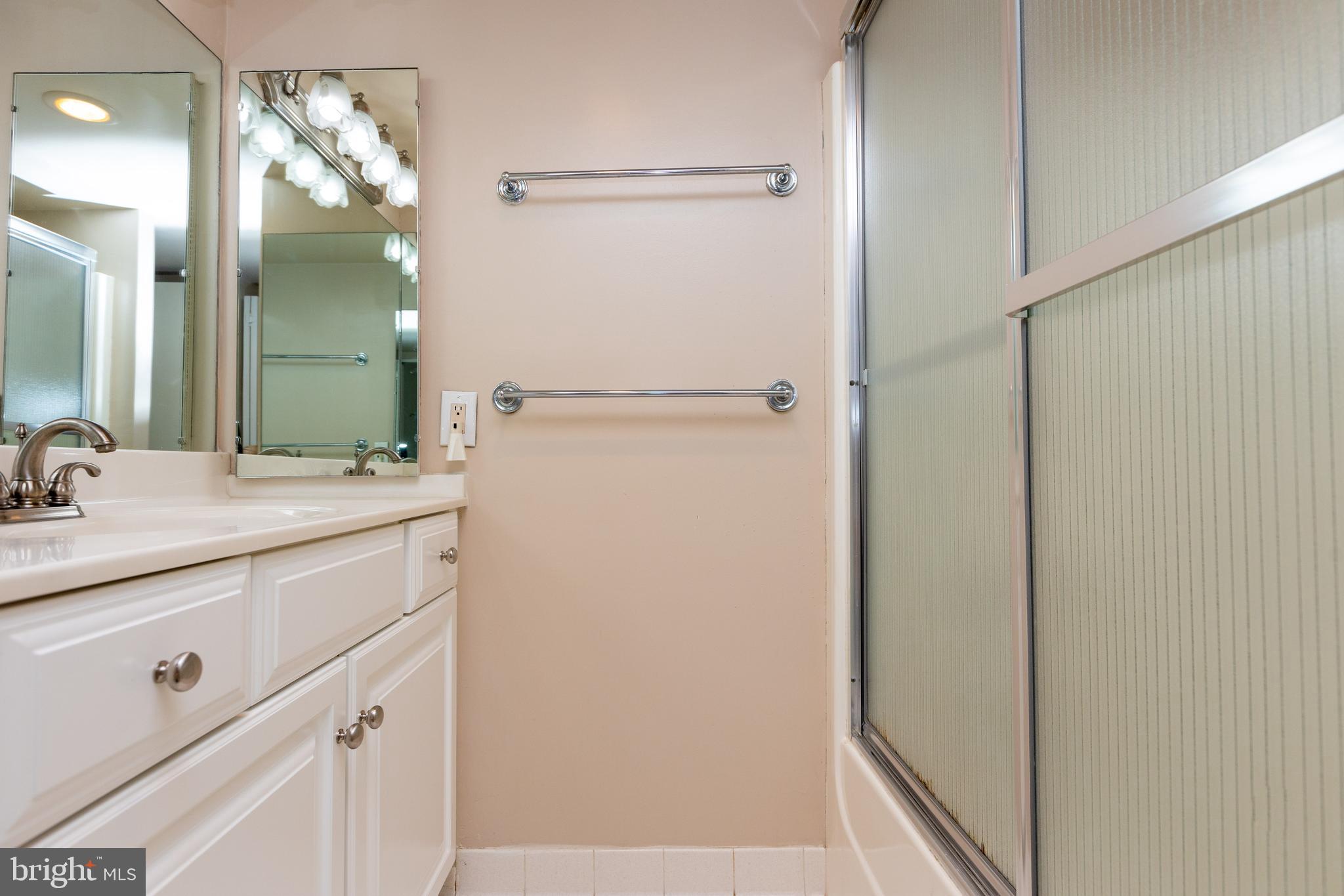 111 Hamlet Hill Rd #806