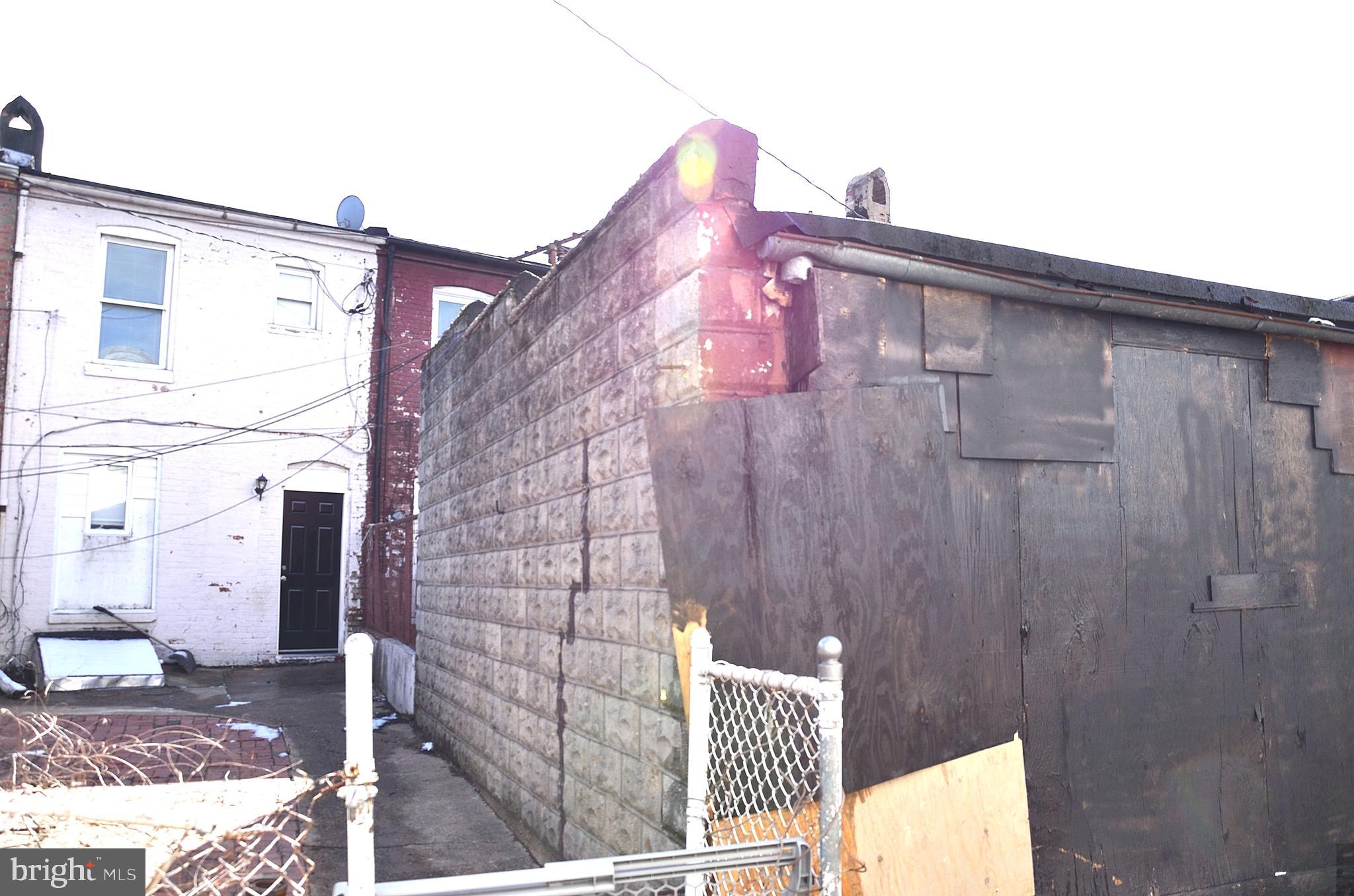 1854 Wilkens Ave
