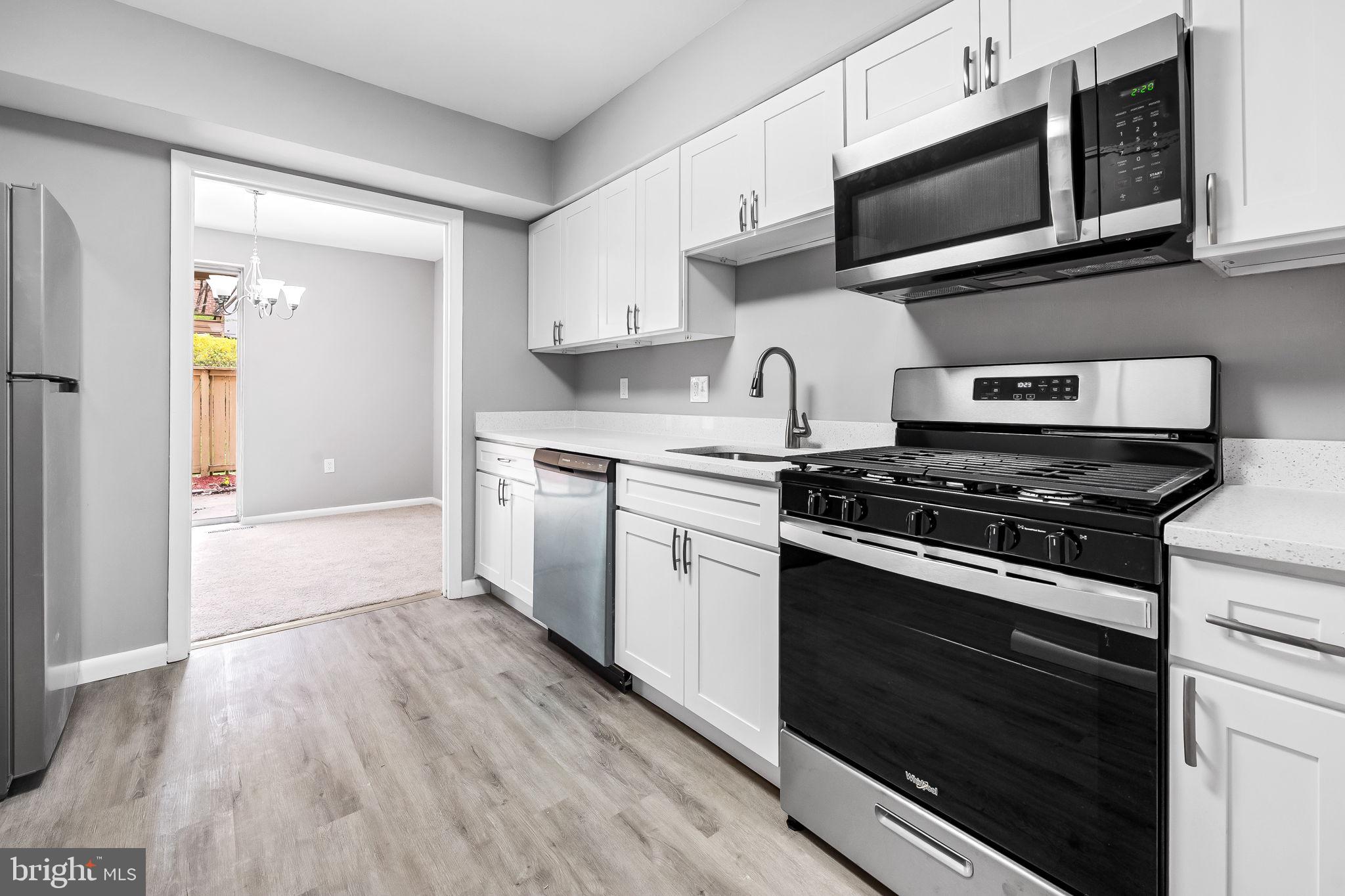 15 Hamill Rd #15a