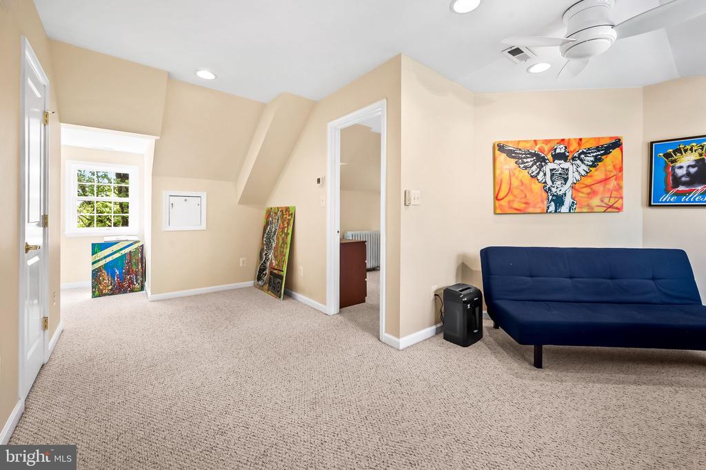 2310 W Rogers Ave