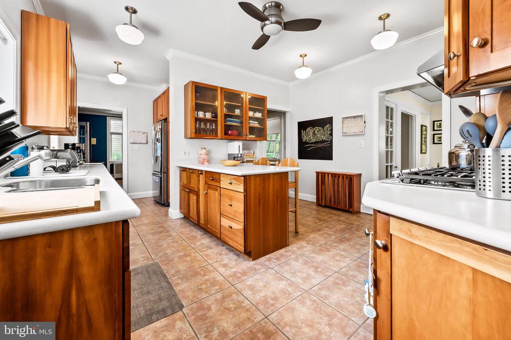 2310 W Rogers Ave