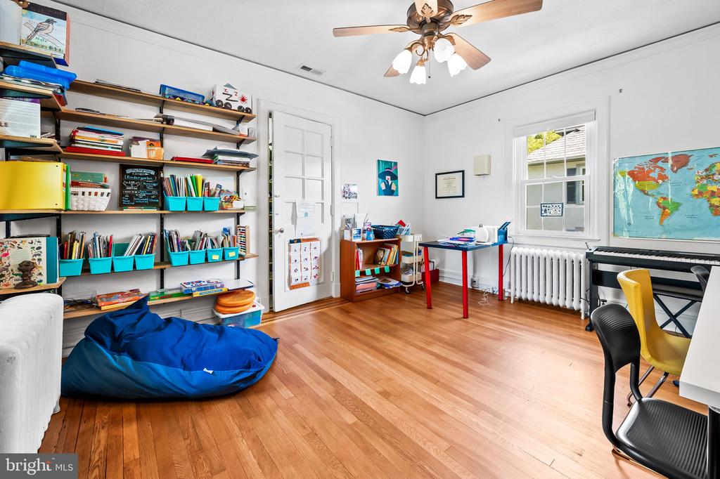 2310 W Rogers Ave