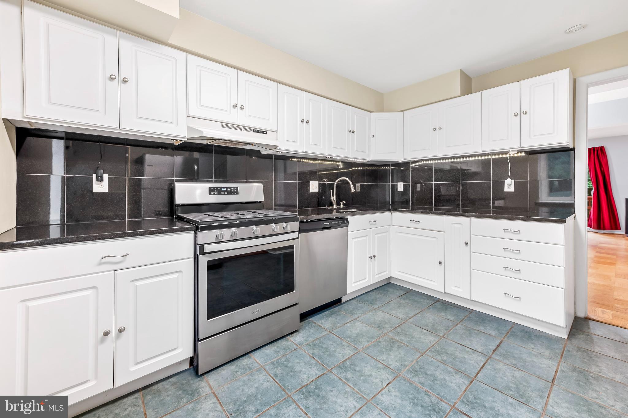 1953 Greenberry Rd
